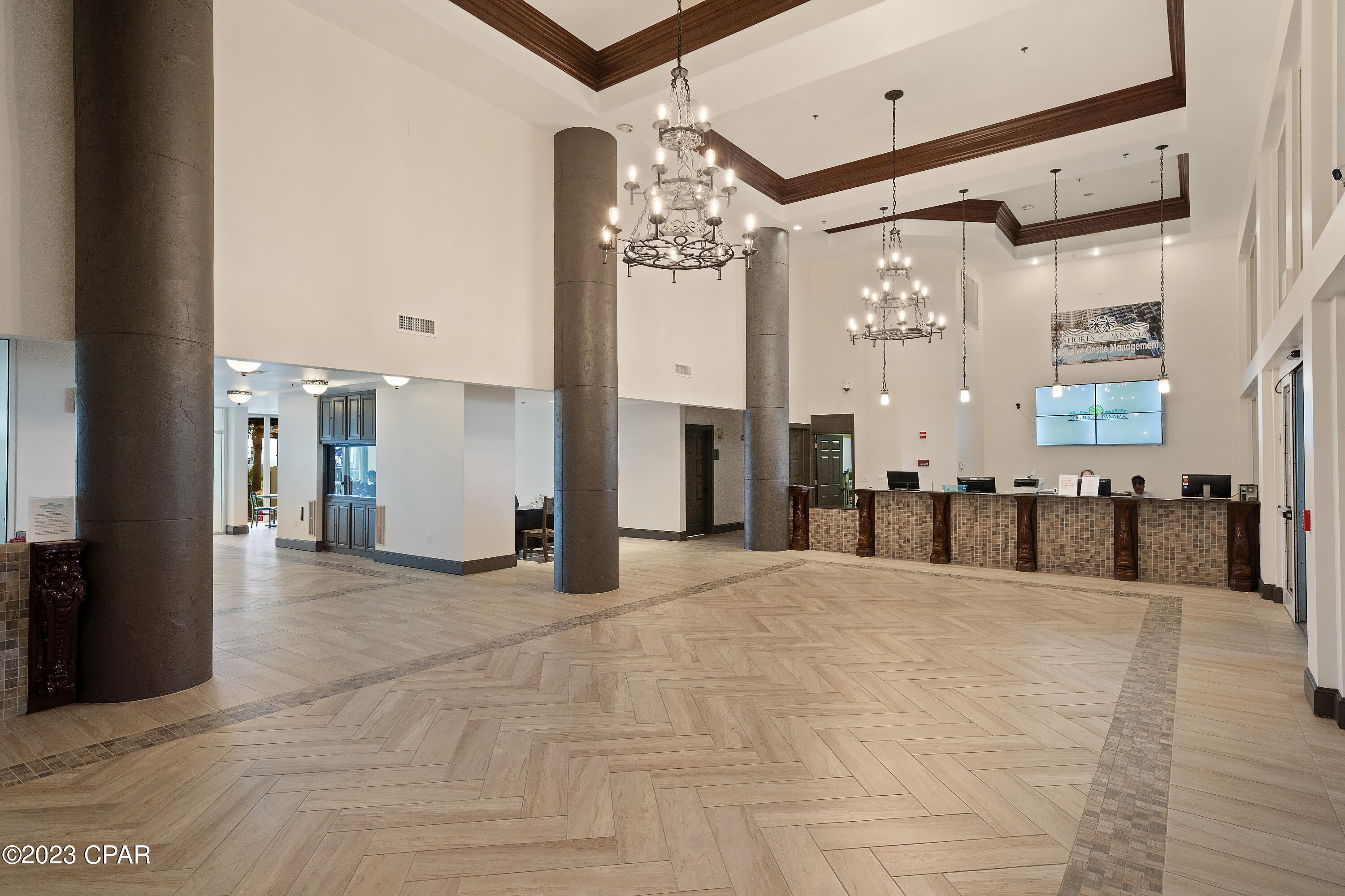 9900 S Thomas Drive Unit: 1215