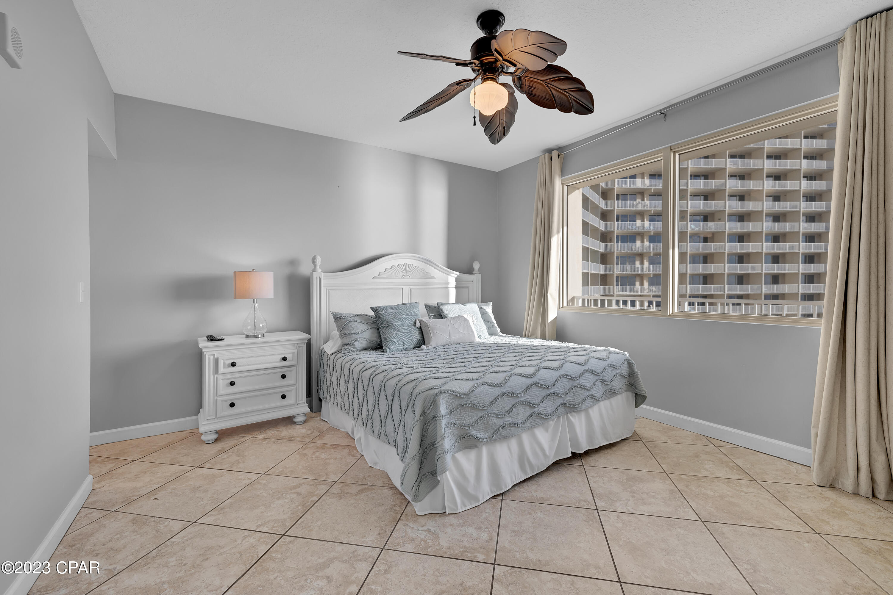 9900 S Thomas Drive Unit: 1215