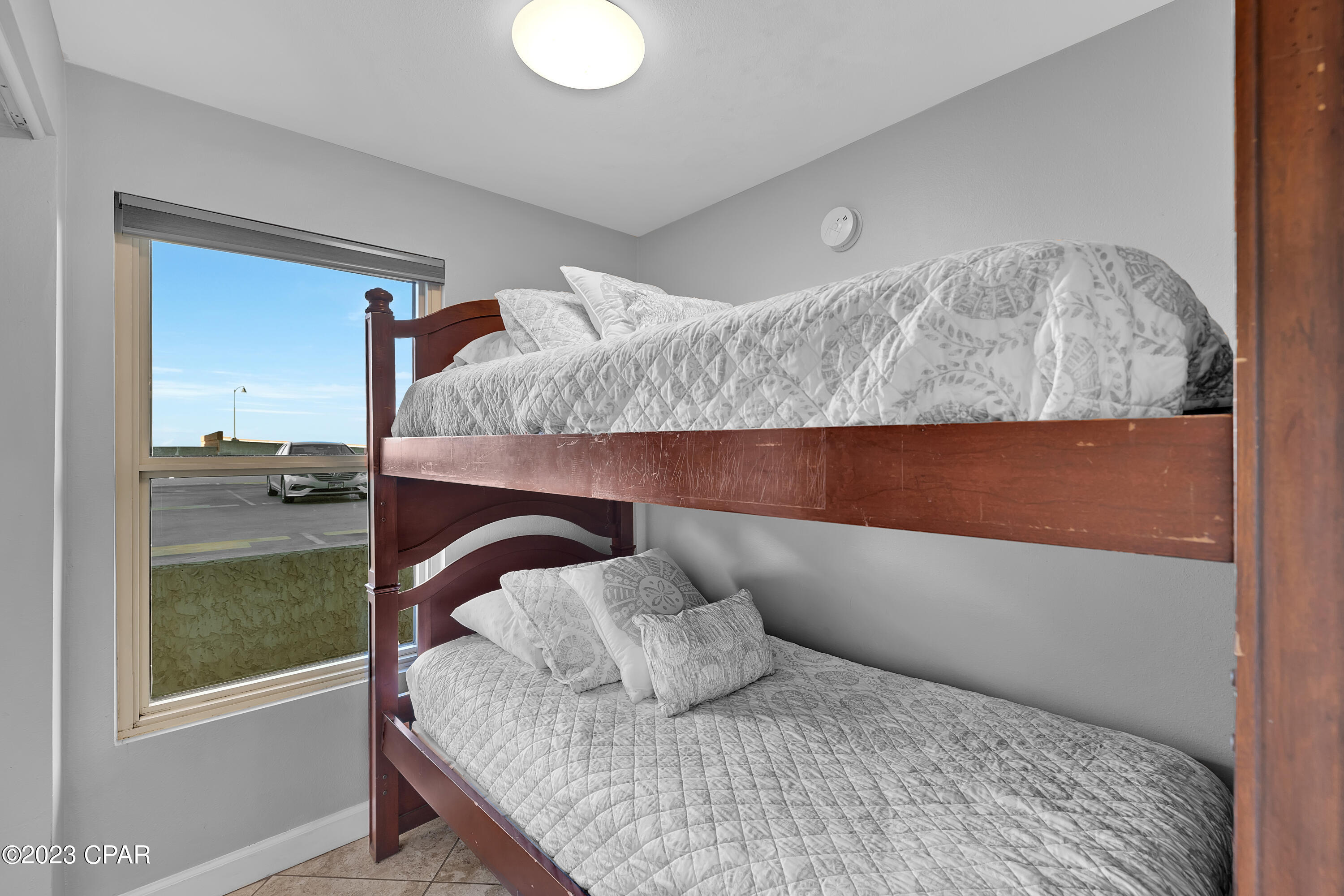 9900 S Thomas Drive Unit: 1215