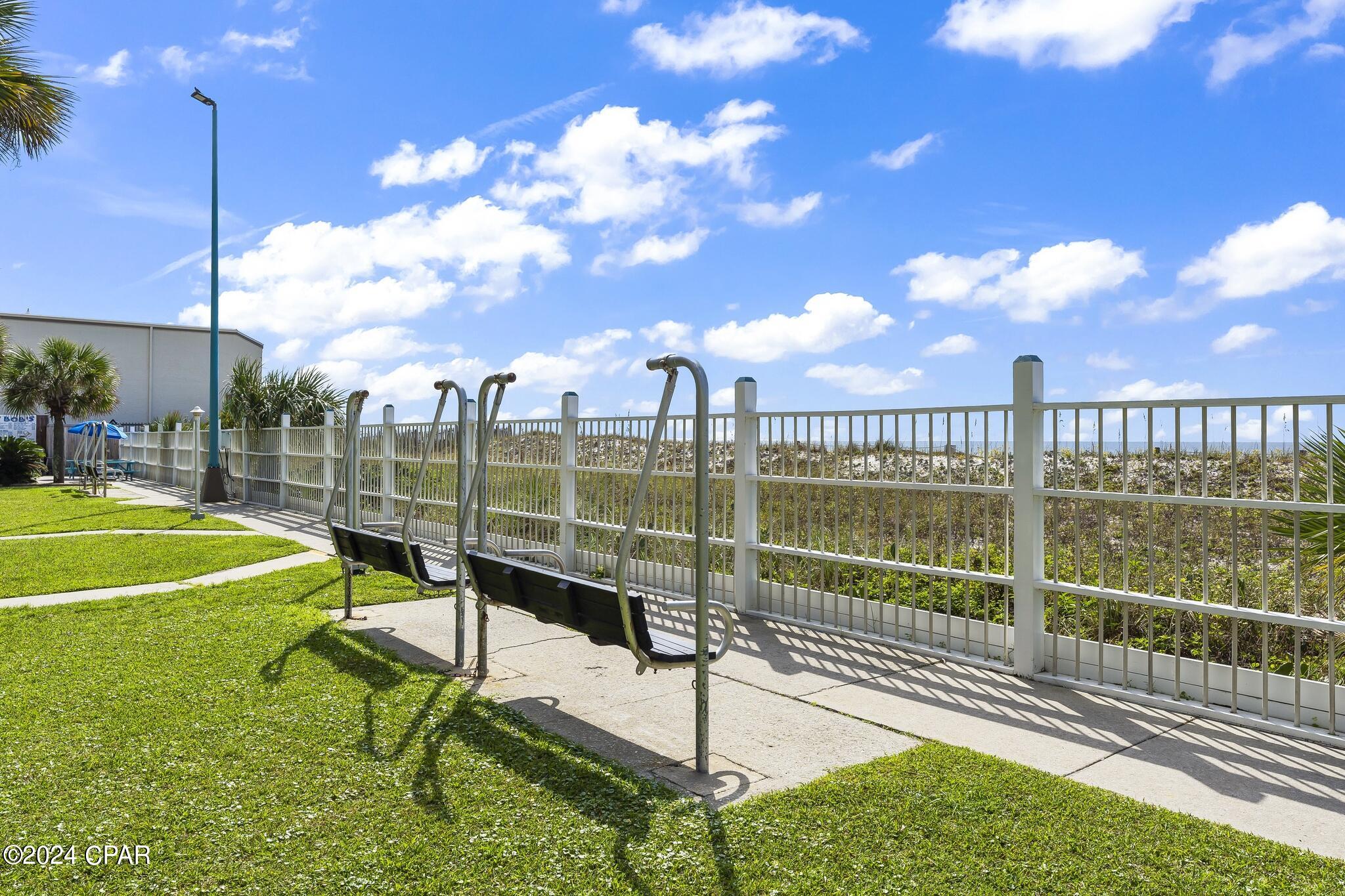 8743 S Thomas Drive Unit: 906