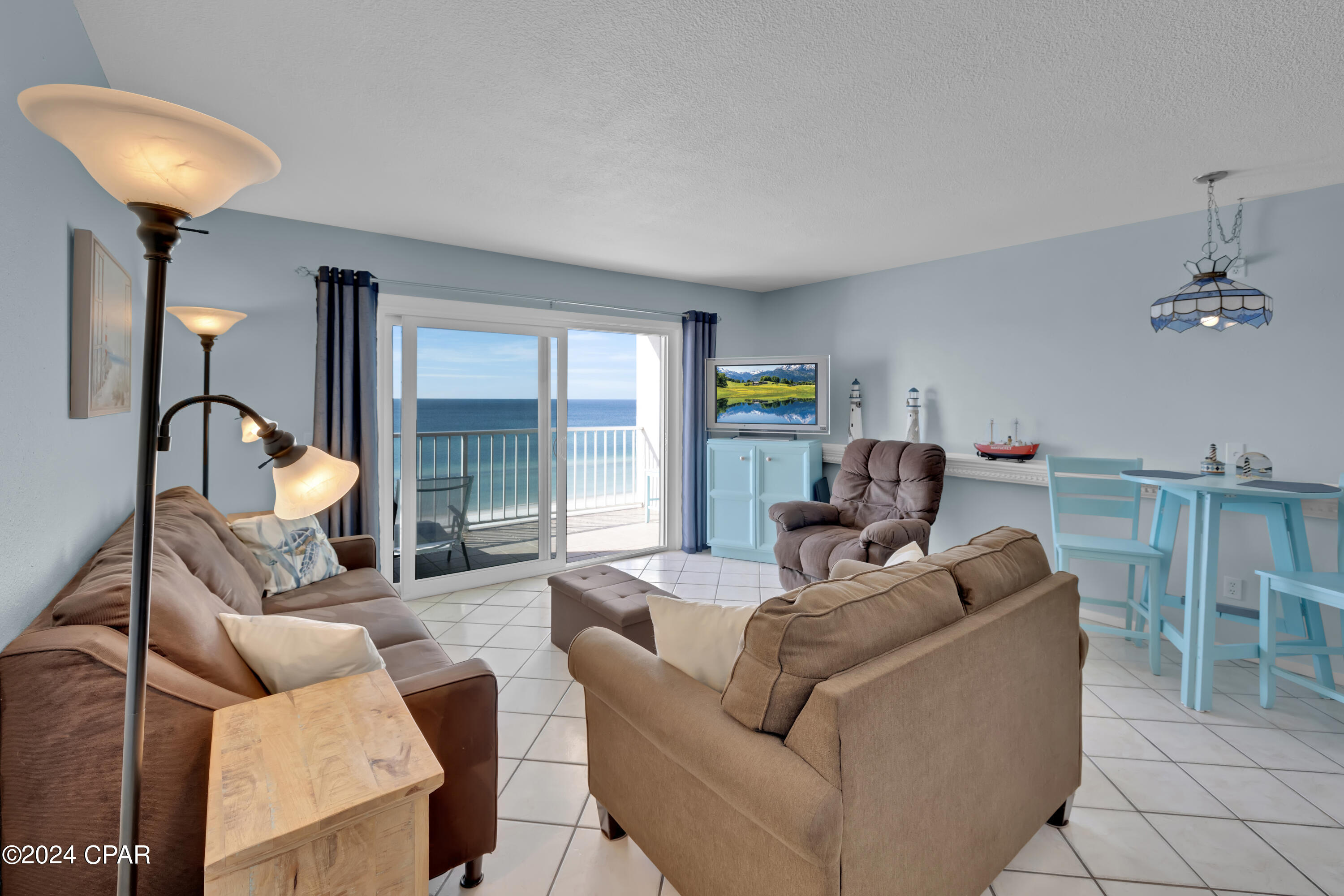 8743 S Thomas Drive Unit: 906