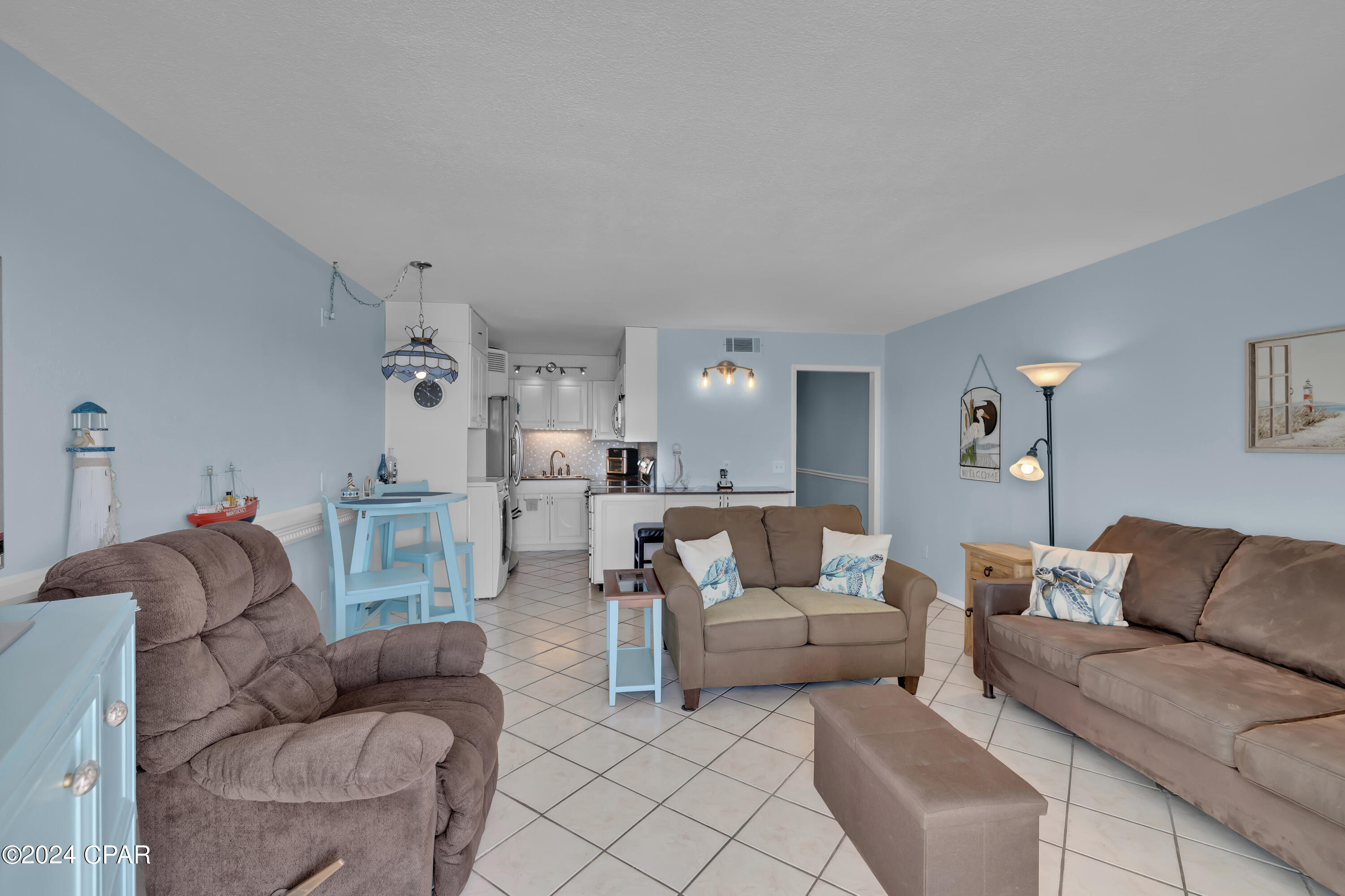 8743 S Thomas Drive Unit: 906