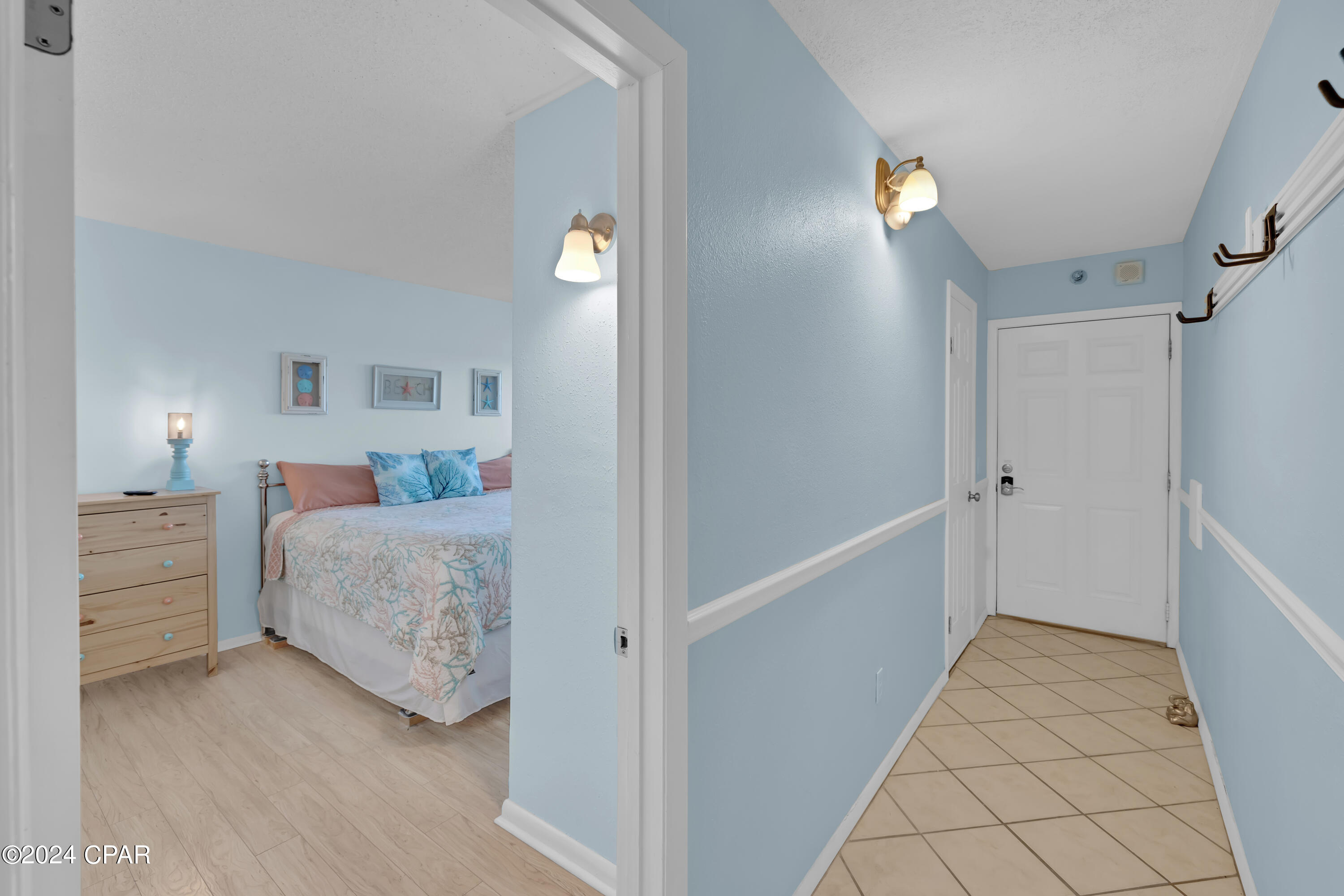 8743 S Thomas Drive Unit: 906