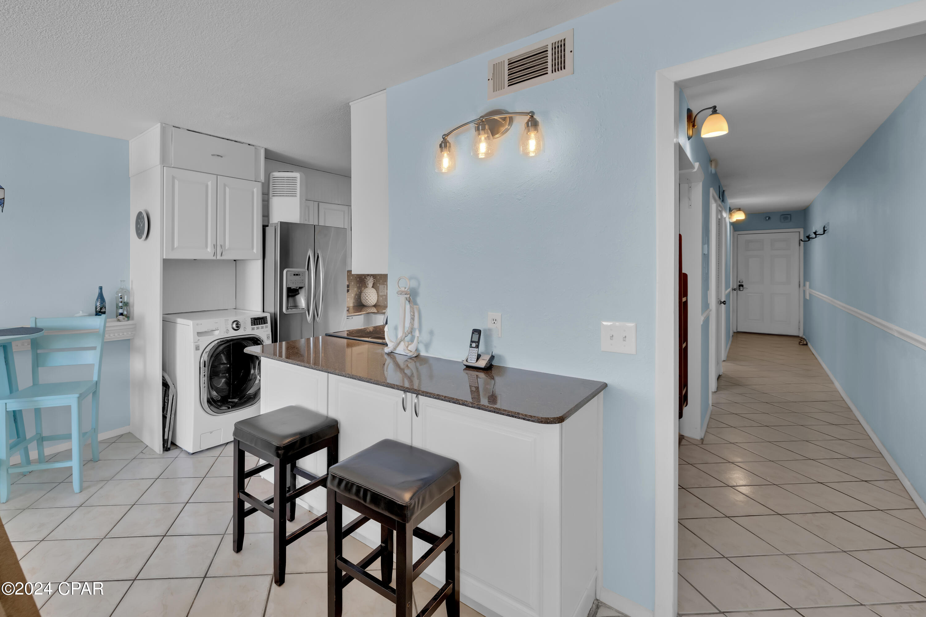 8743 S Thomas Drive Unit: 906