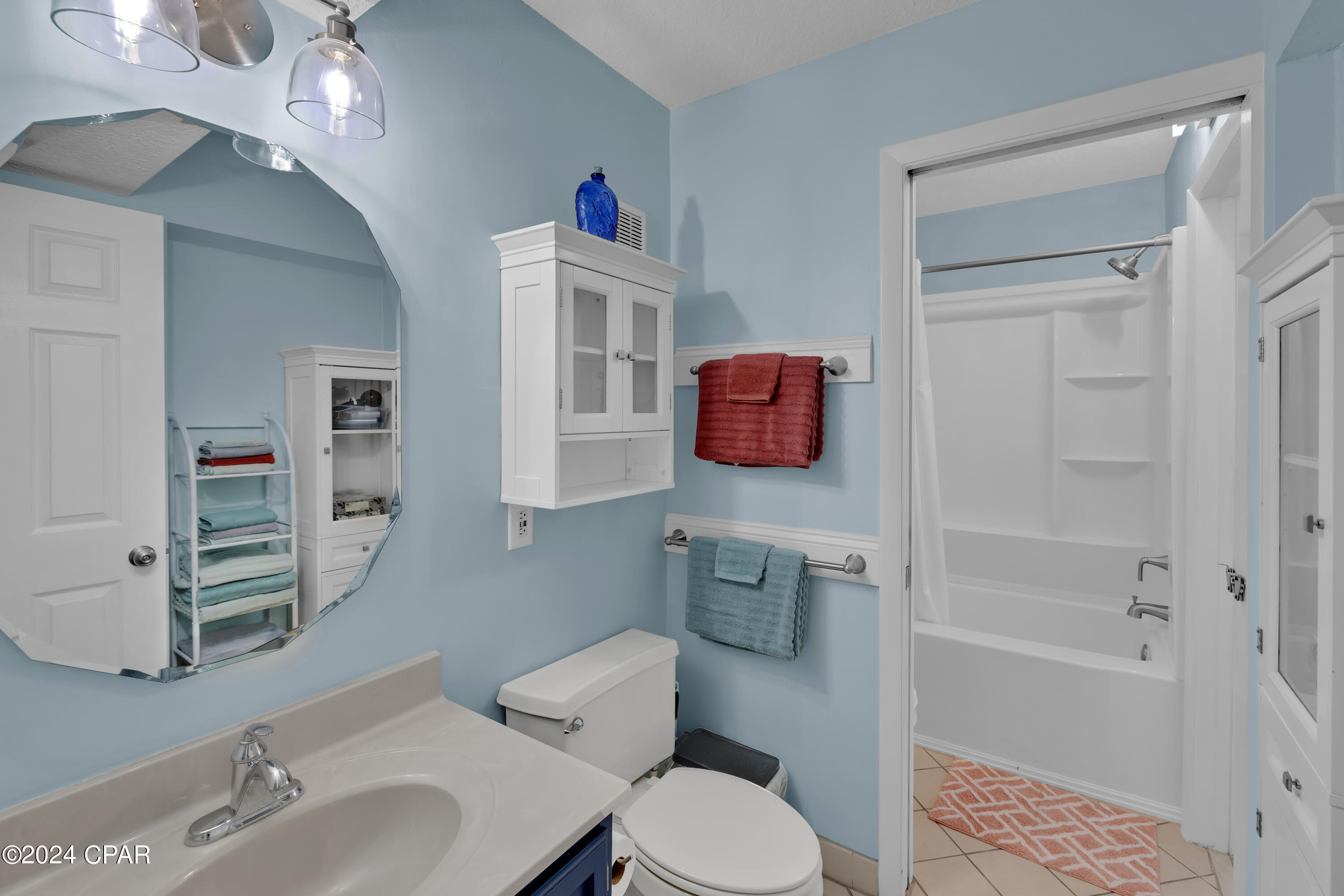 8743 S Thomas Drive Unit: 906