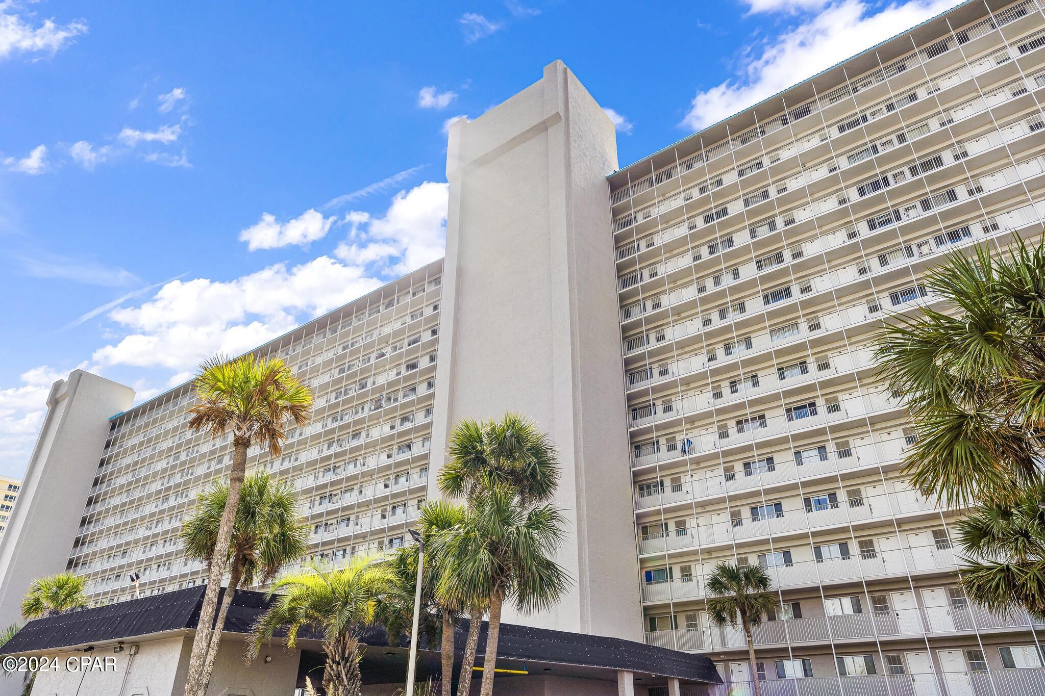 8743 S Thomas Drive Unit: 906