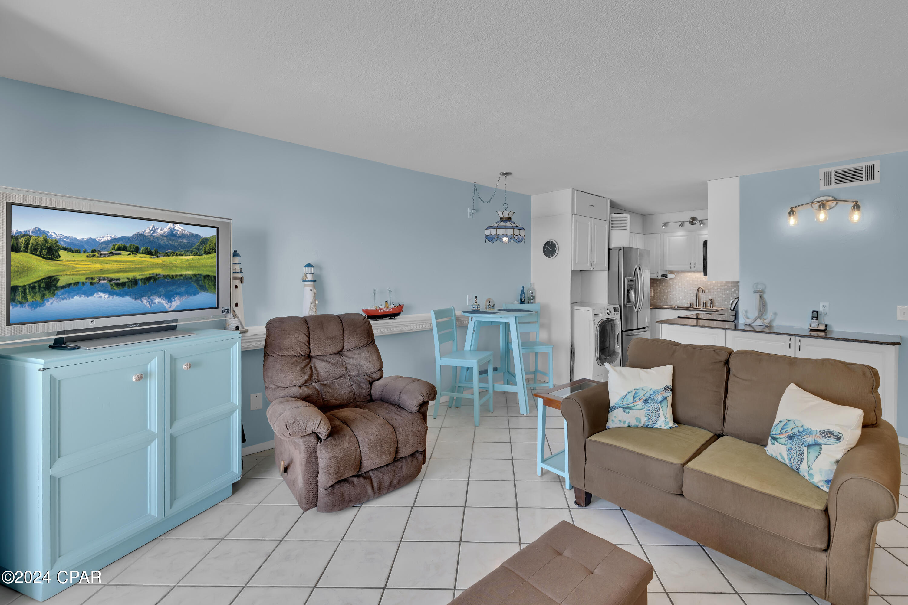 8743 S Thomas Drive Unit: 906