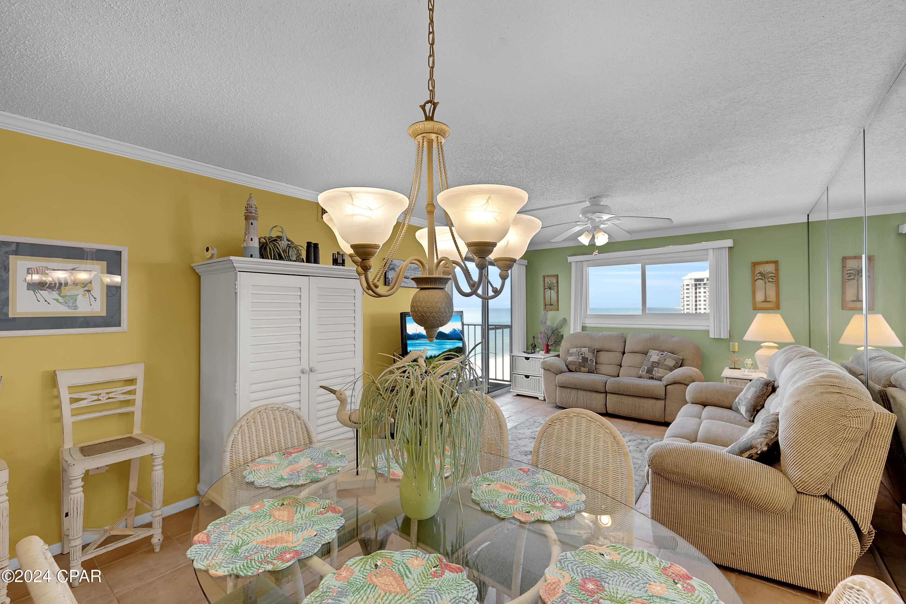 5801 S Thomas Drive Unit: 1104