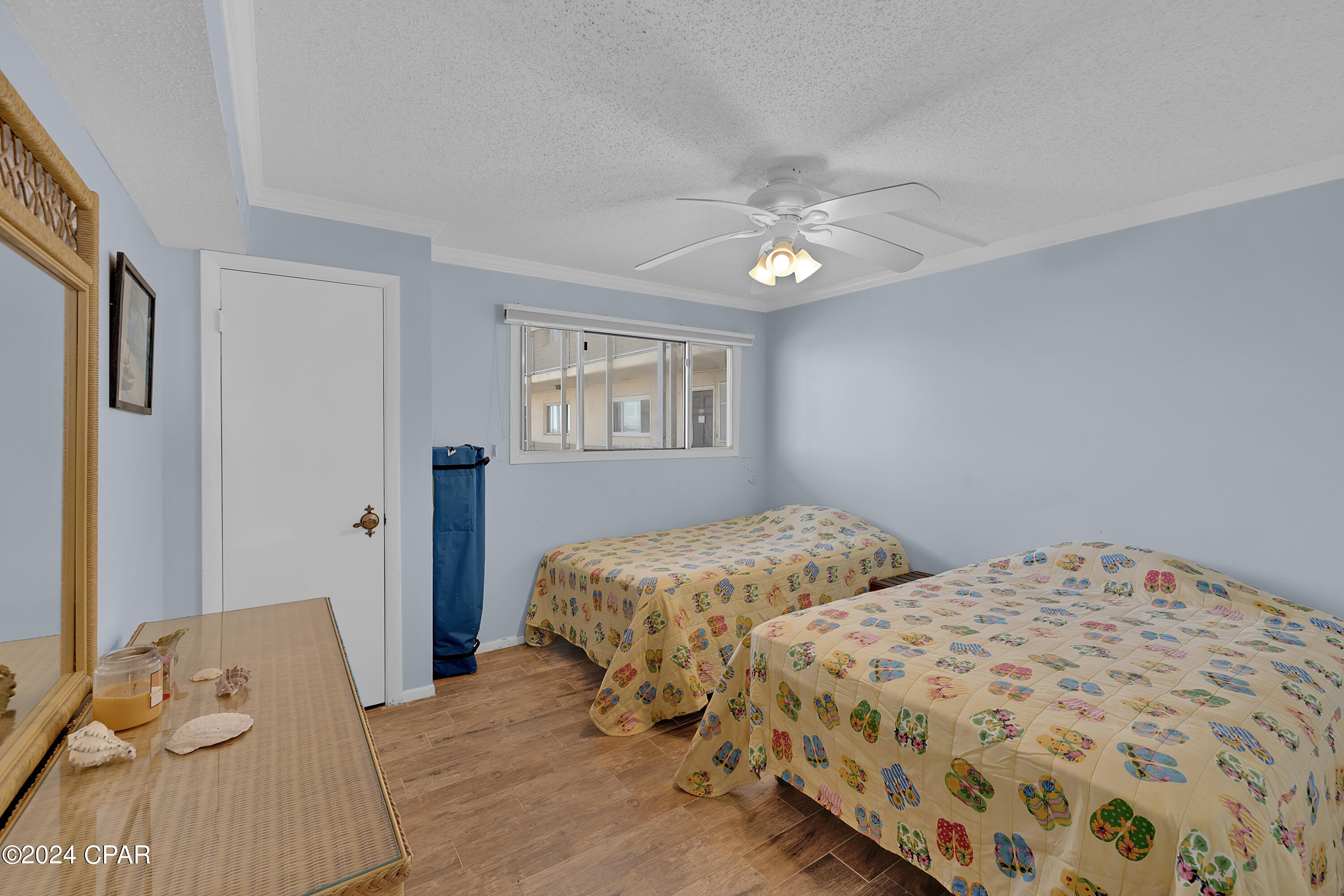 5801 S Thomas Drive Unit: 1104