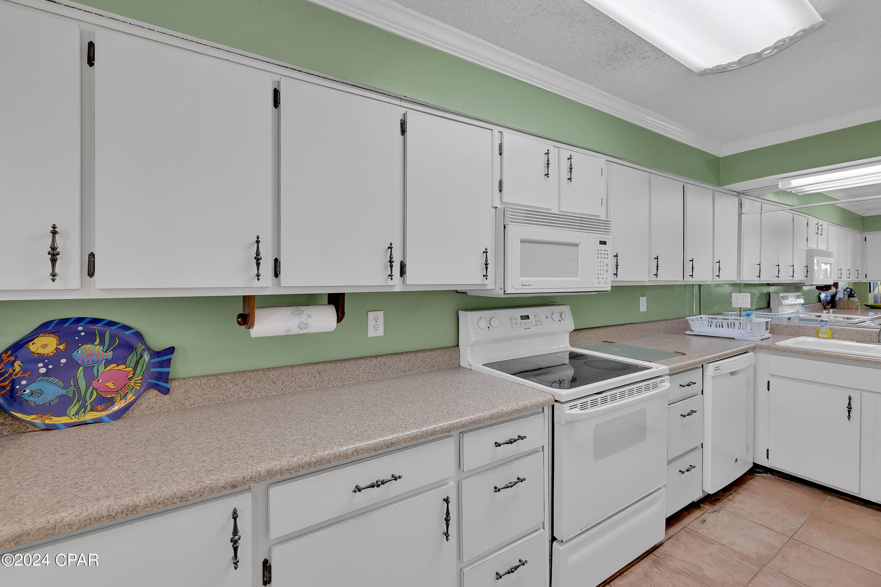 5801 S Thomas Drive Unit: 1104