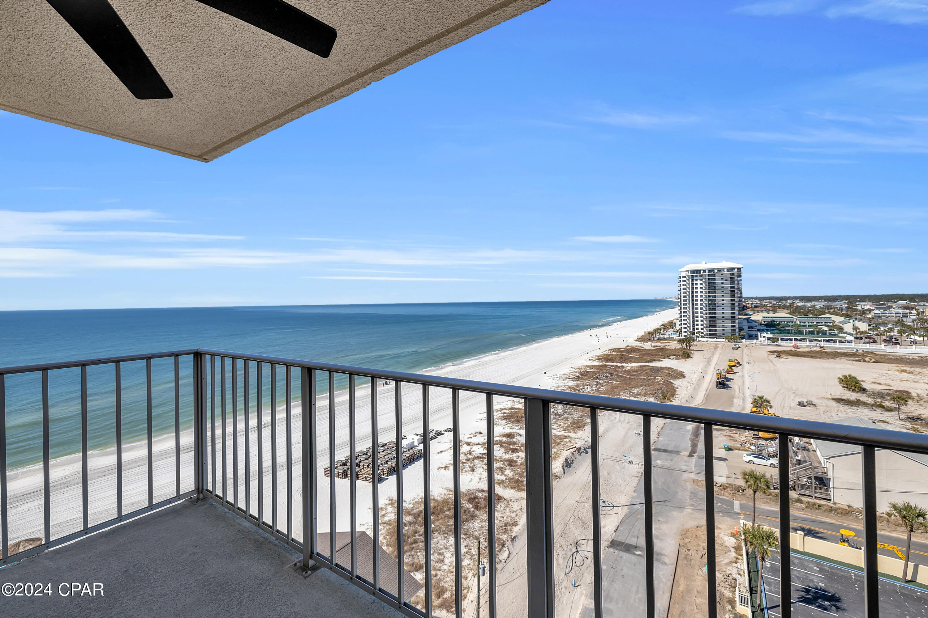 5801 S Thomas Drive Unit: 1104
