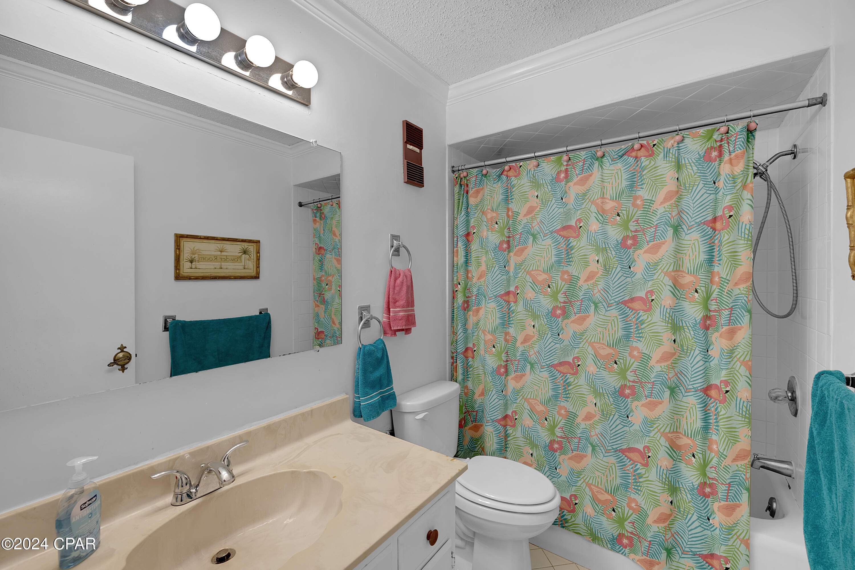 5801 S Thomas Drive Unit: 1104