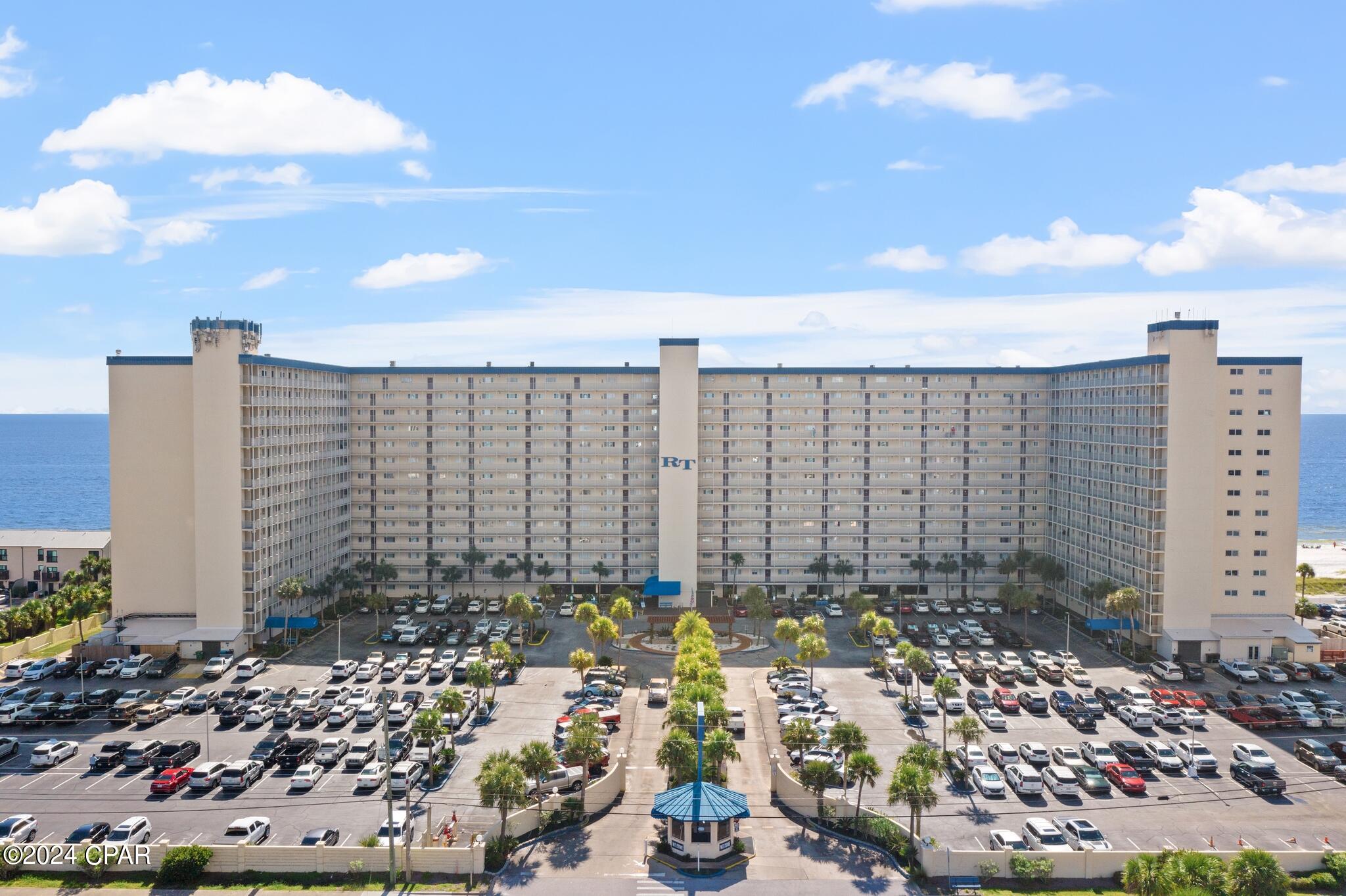 5801 S Thomas Drive Unit: 1104