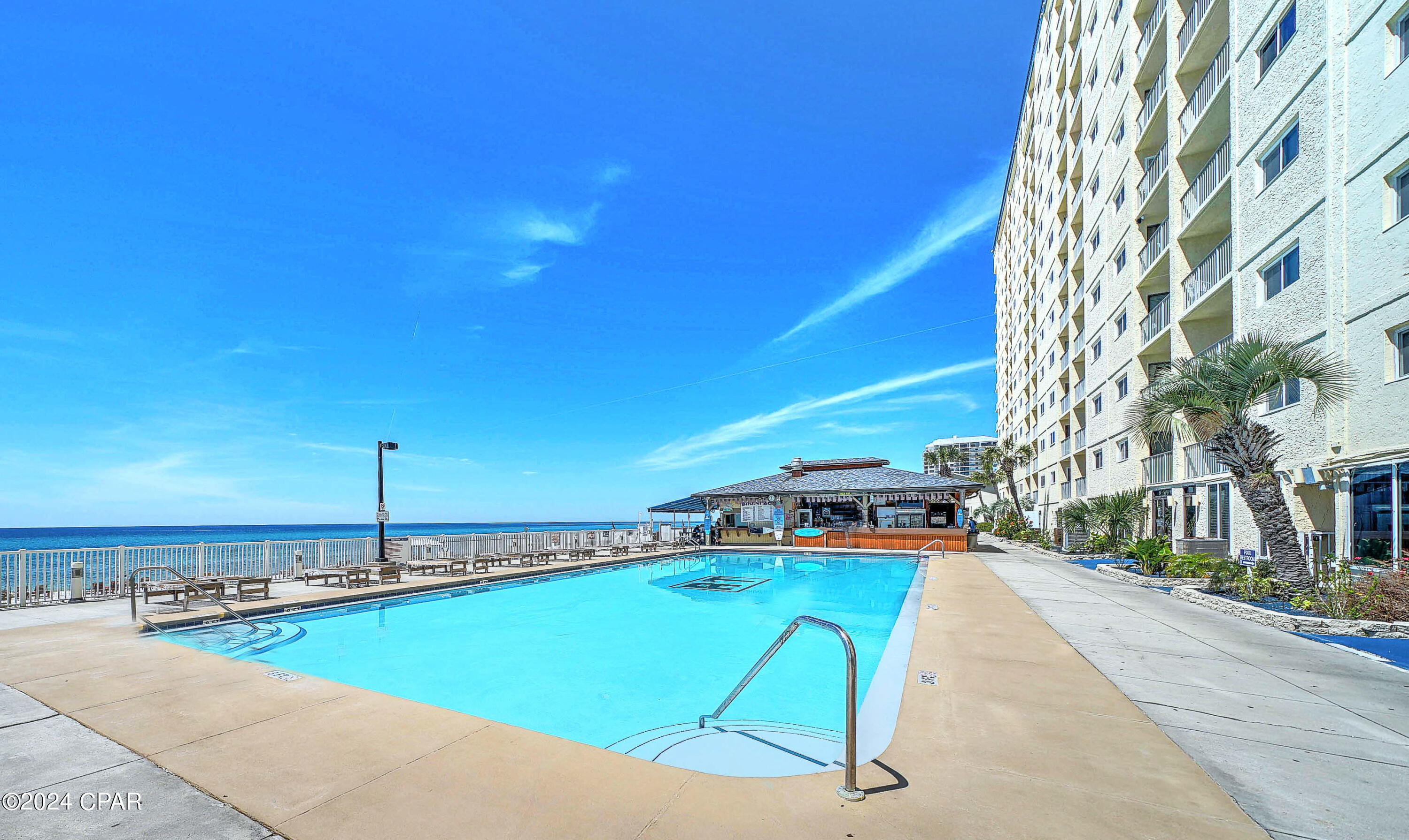 5801 S Thomas Drive Unit: 1104