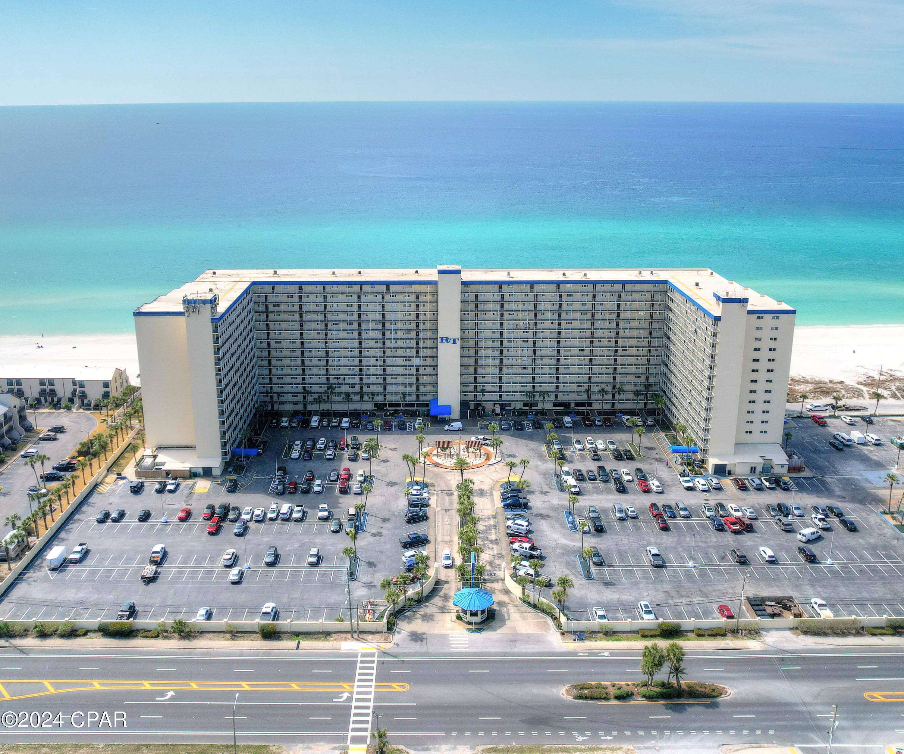 5801 S Thomas Drive Unit: 1104