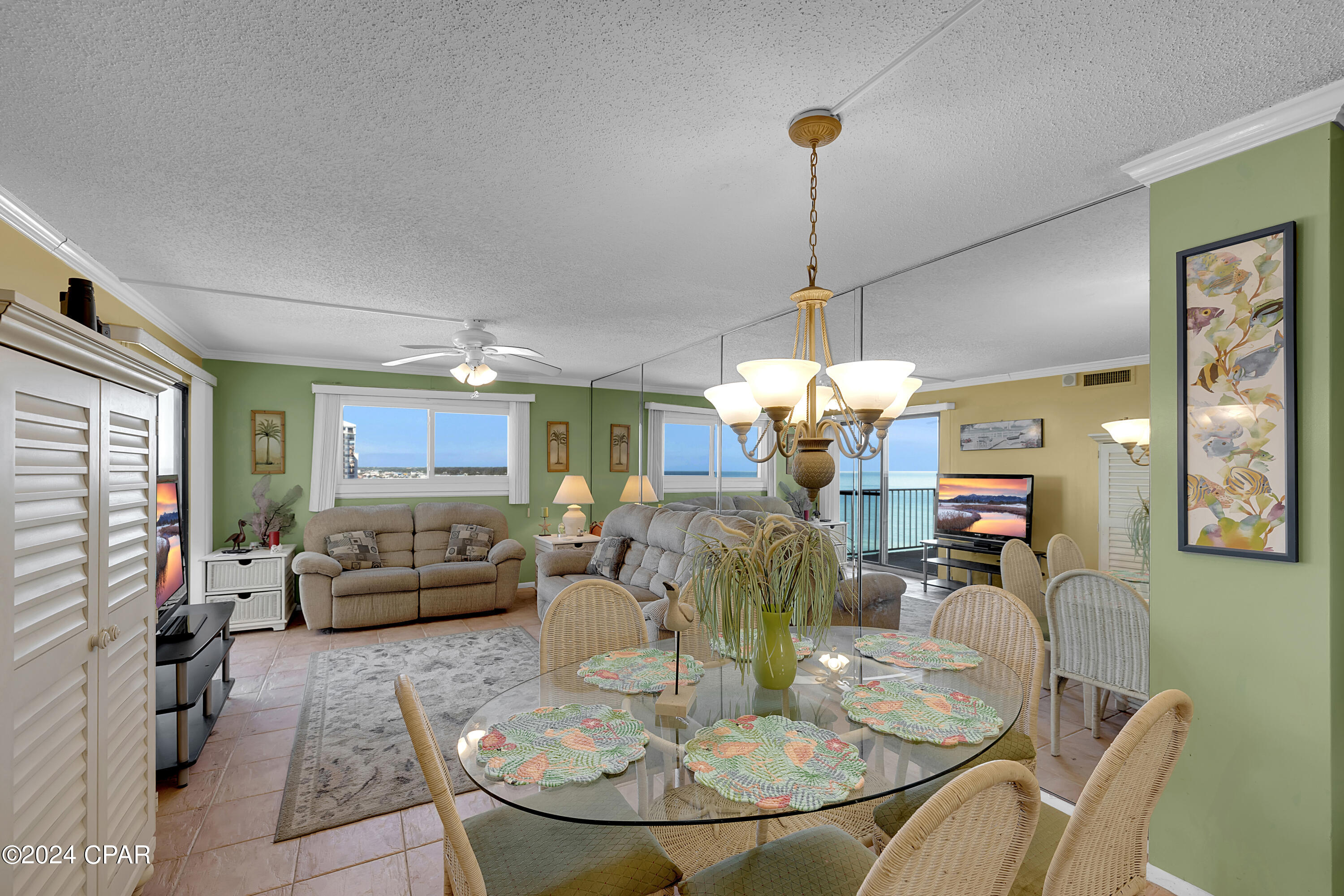 5801 S Thomas Drive Unit: 1104