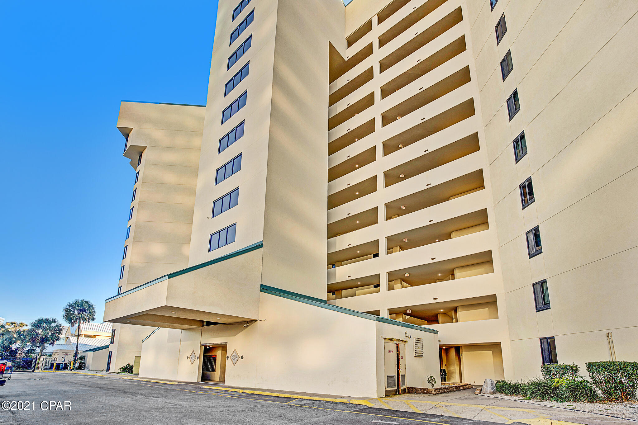 9850 S Thomas Drive 503E