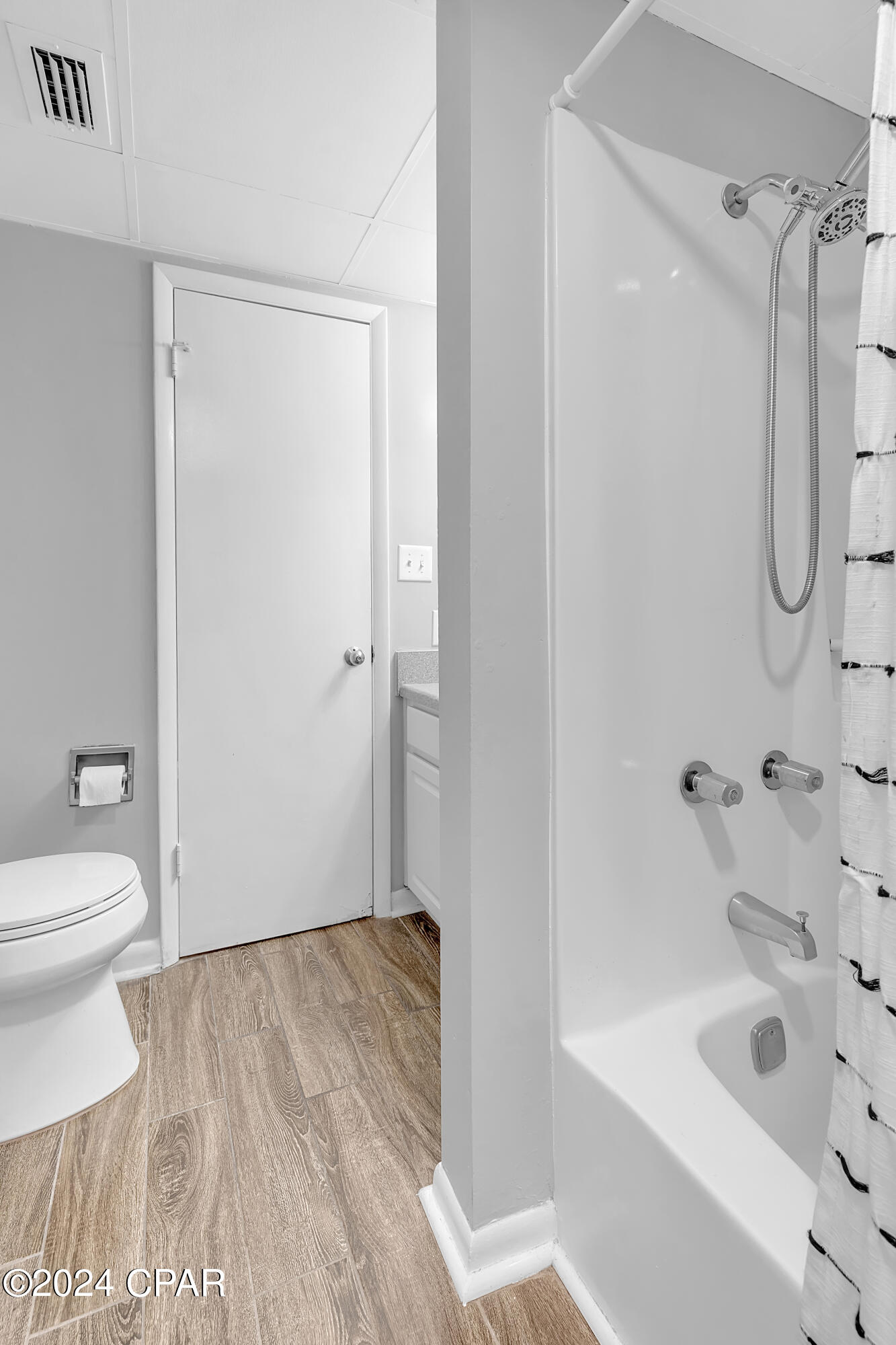 9850 S Thomas Drive 503E