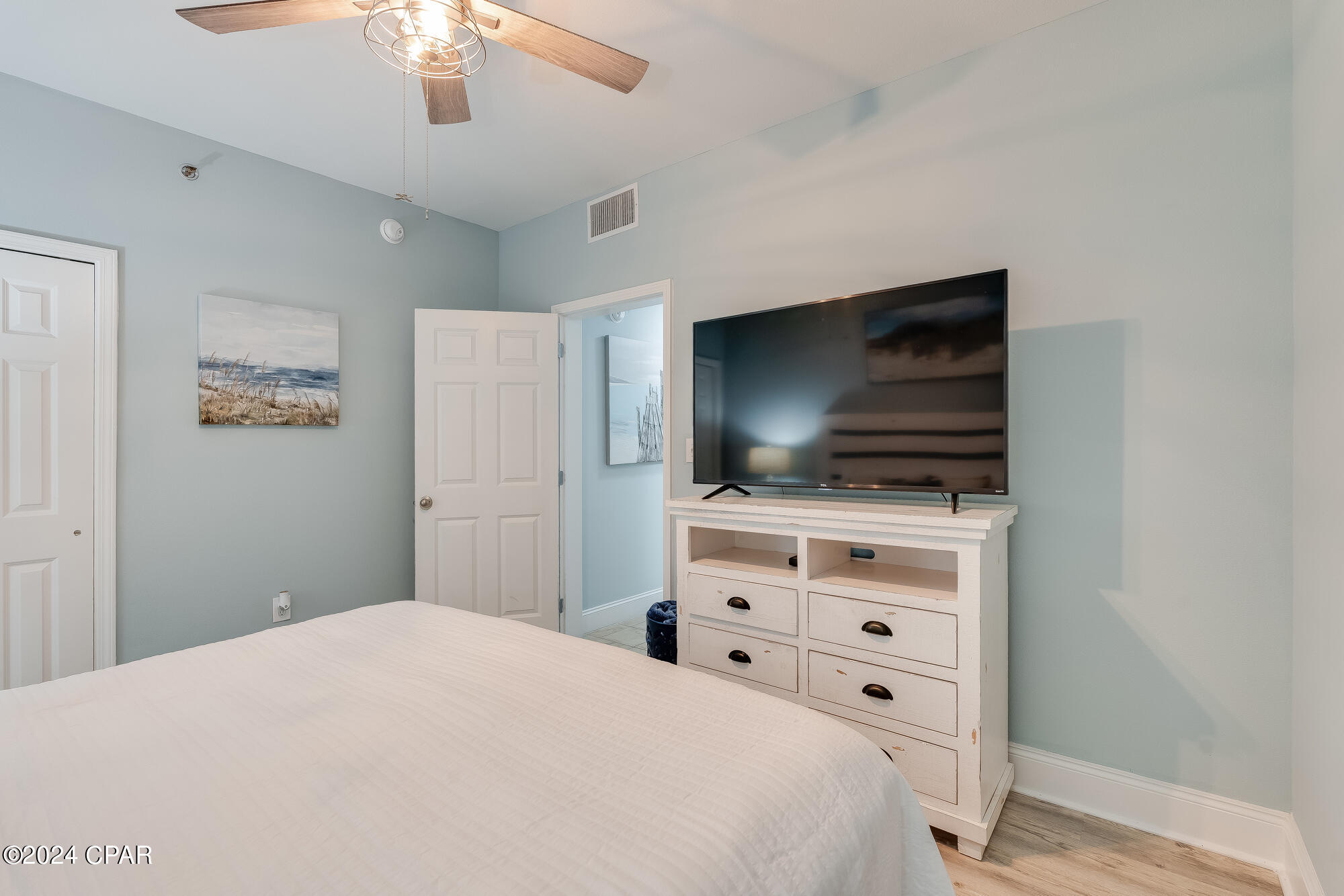 9860 S Thomas Drive 108