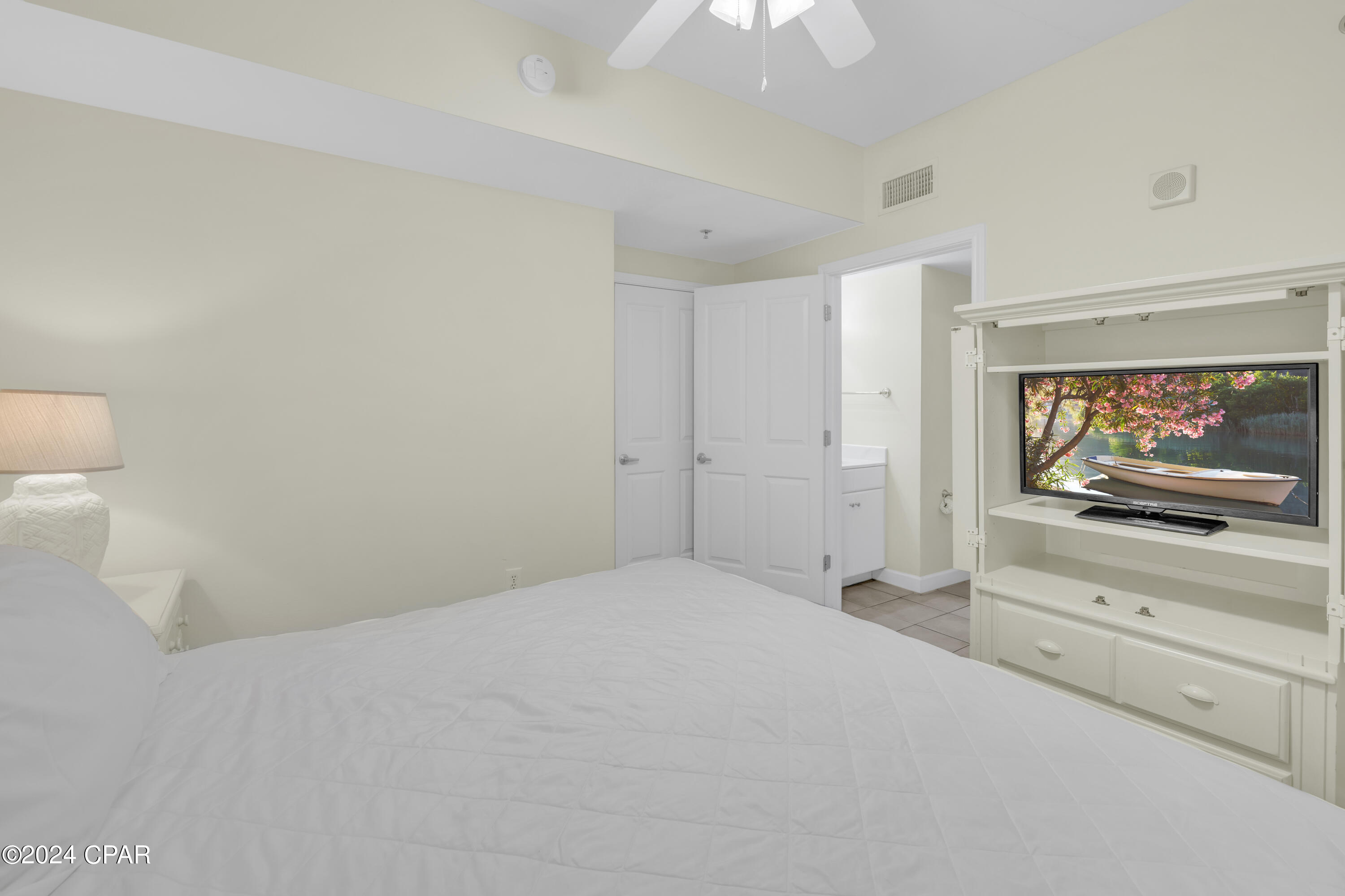 9900 S Thomas Drive 208