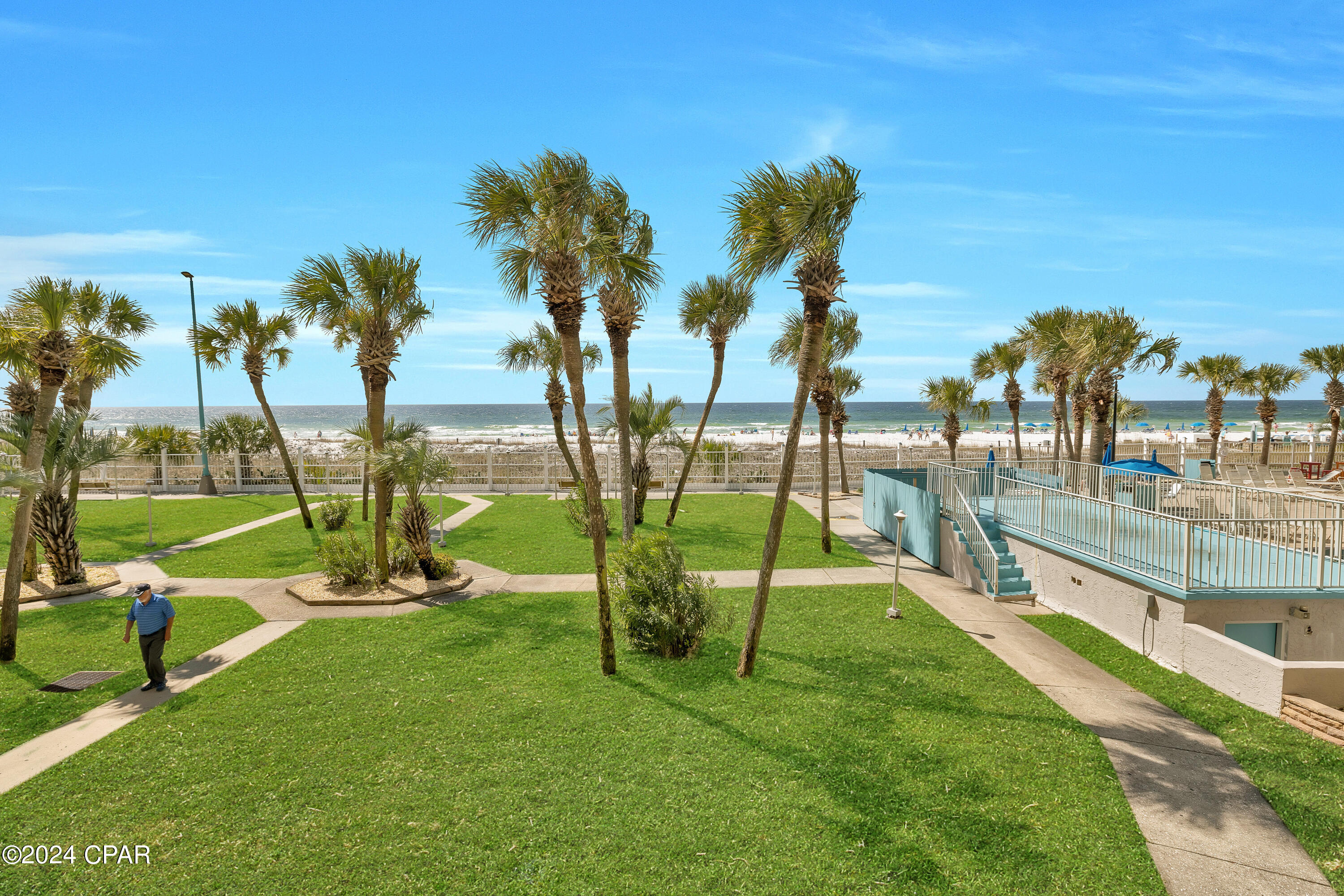 8743 Thomas Drive 226