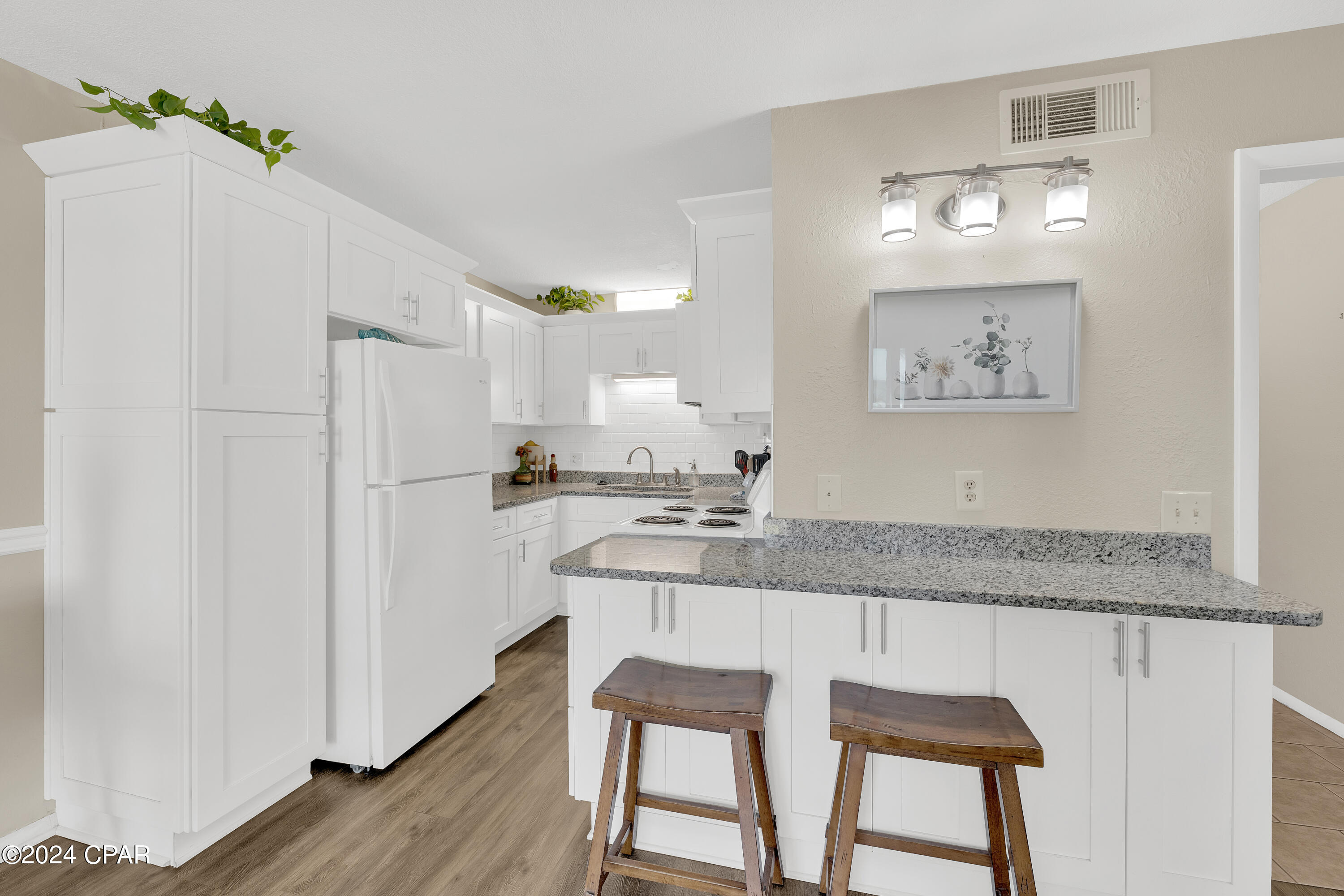 8743 Thomas Drive 226