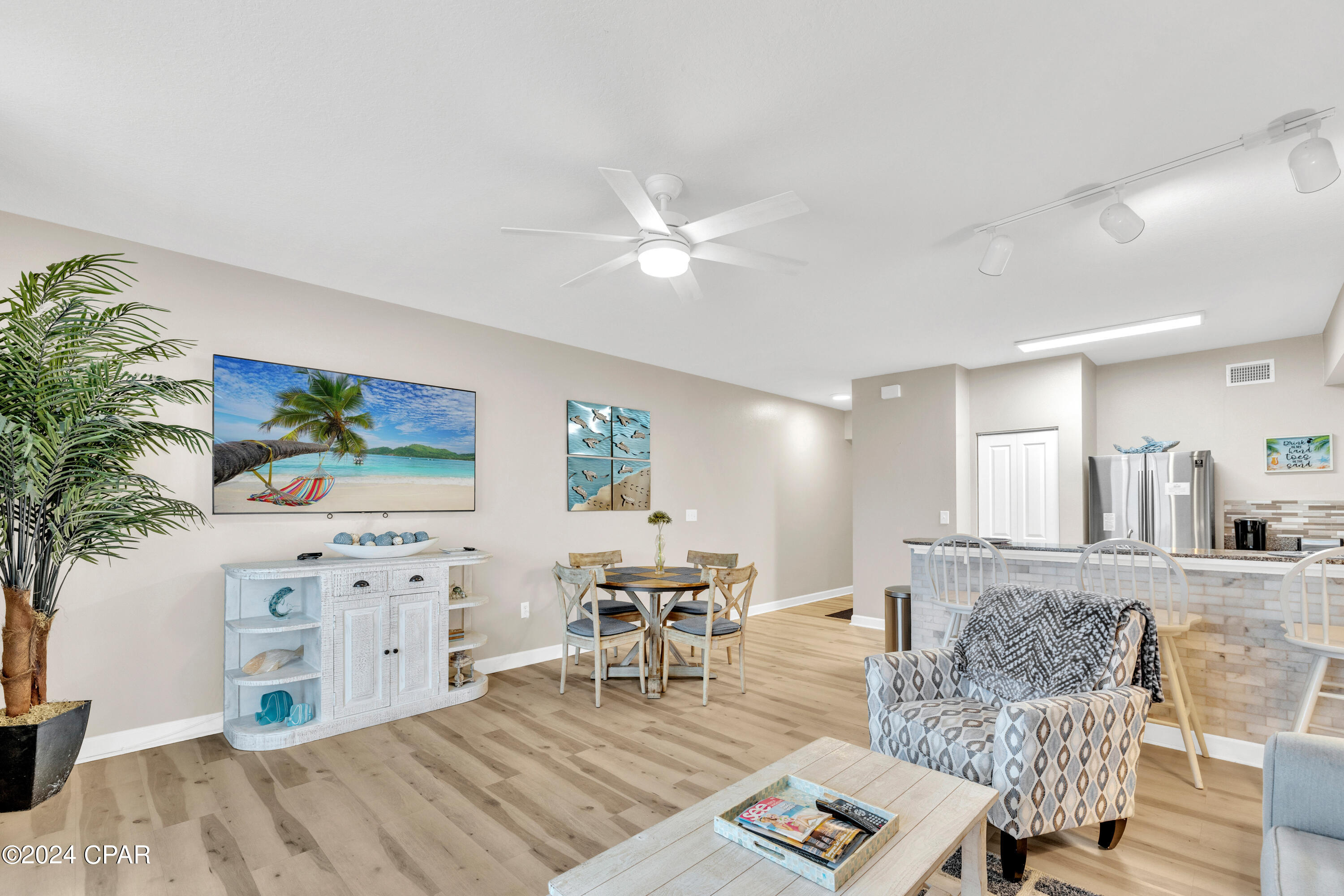 9900 S Thomas Drive 1630