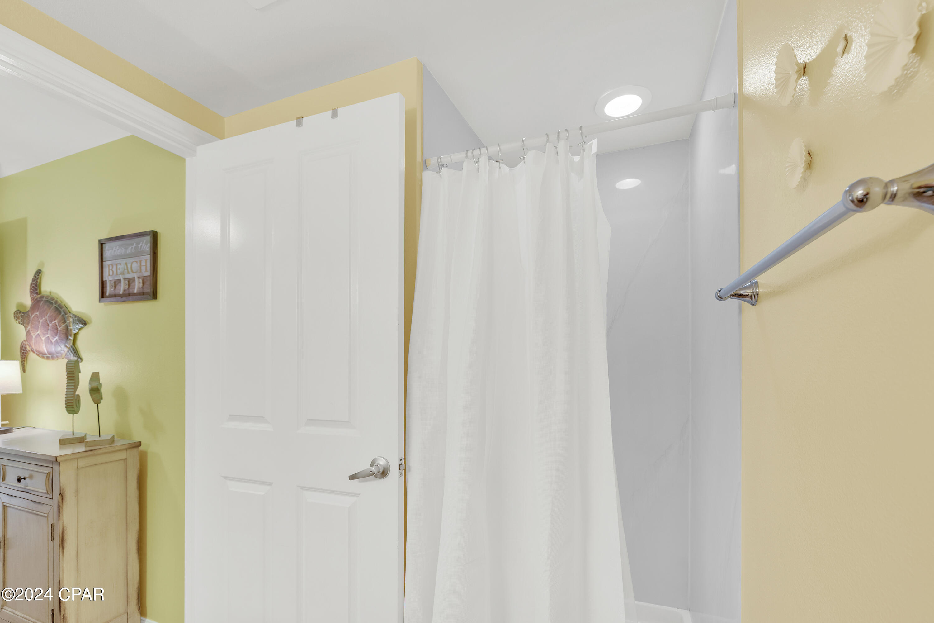 9900 S Thomas Drive 1027