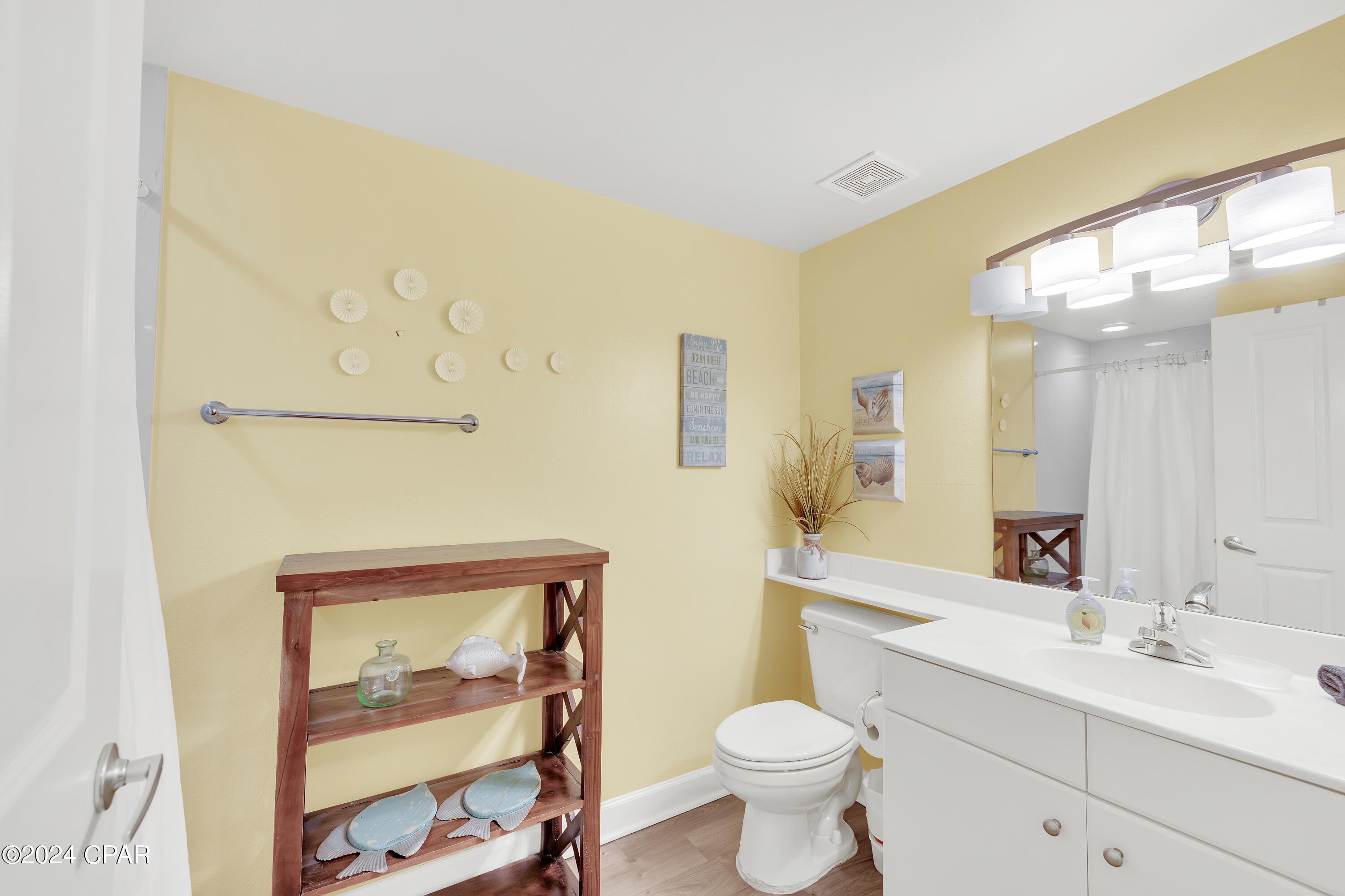 9900 S Thomas Drive 1027