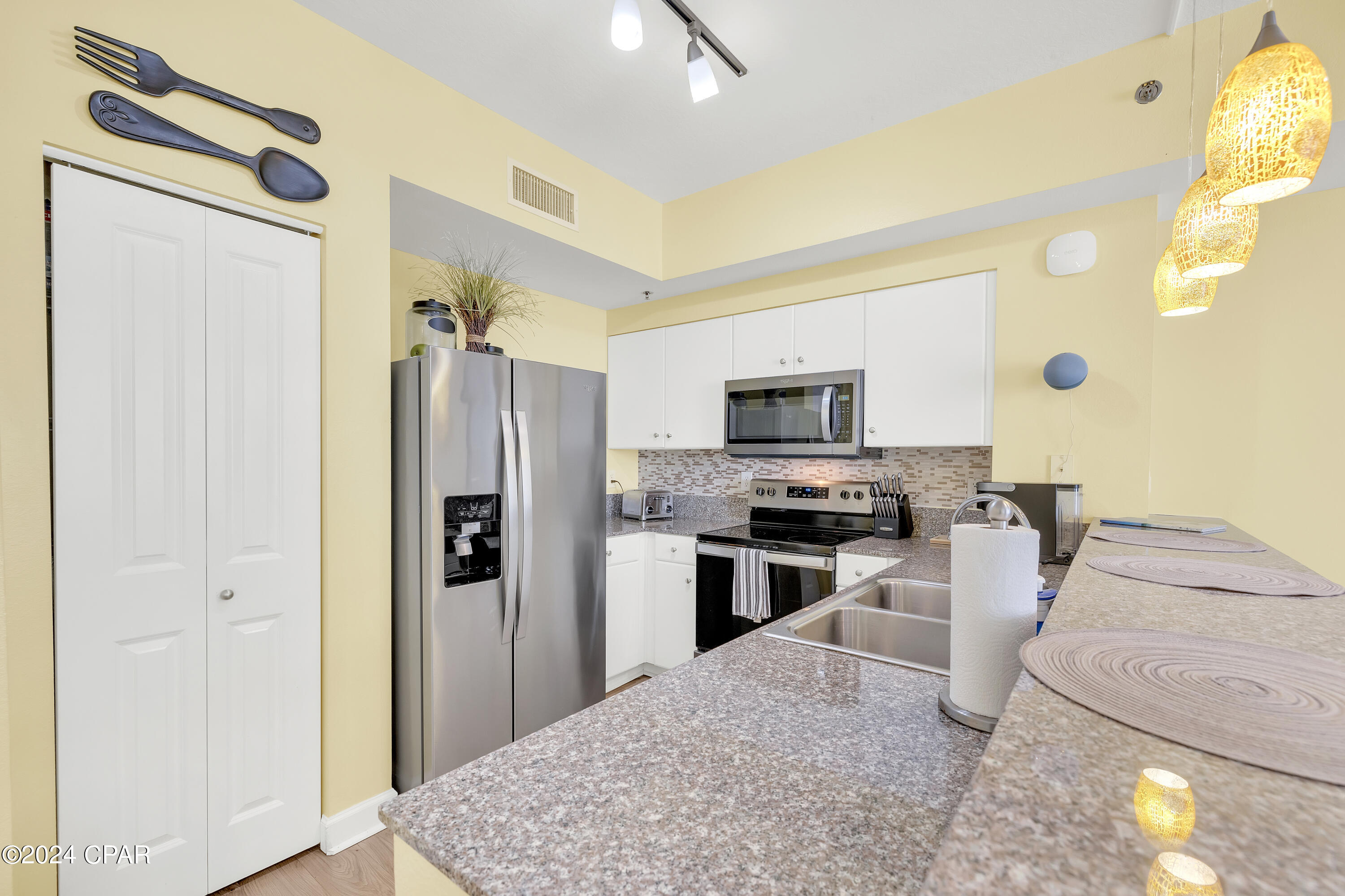 9900 S Thomas Drive 1027