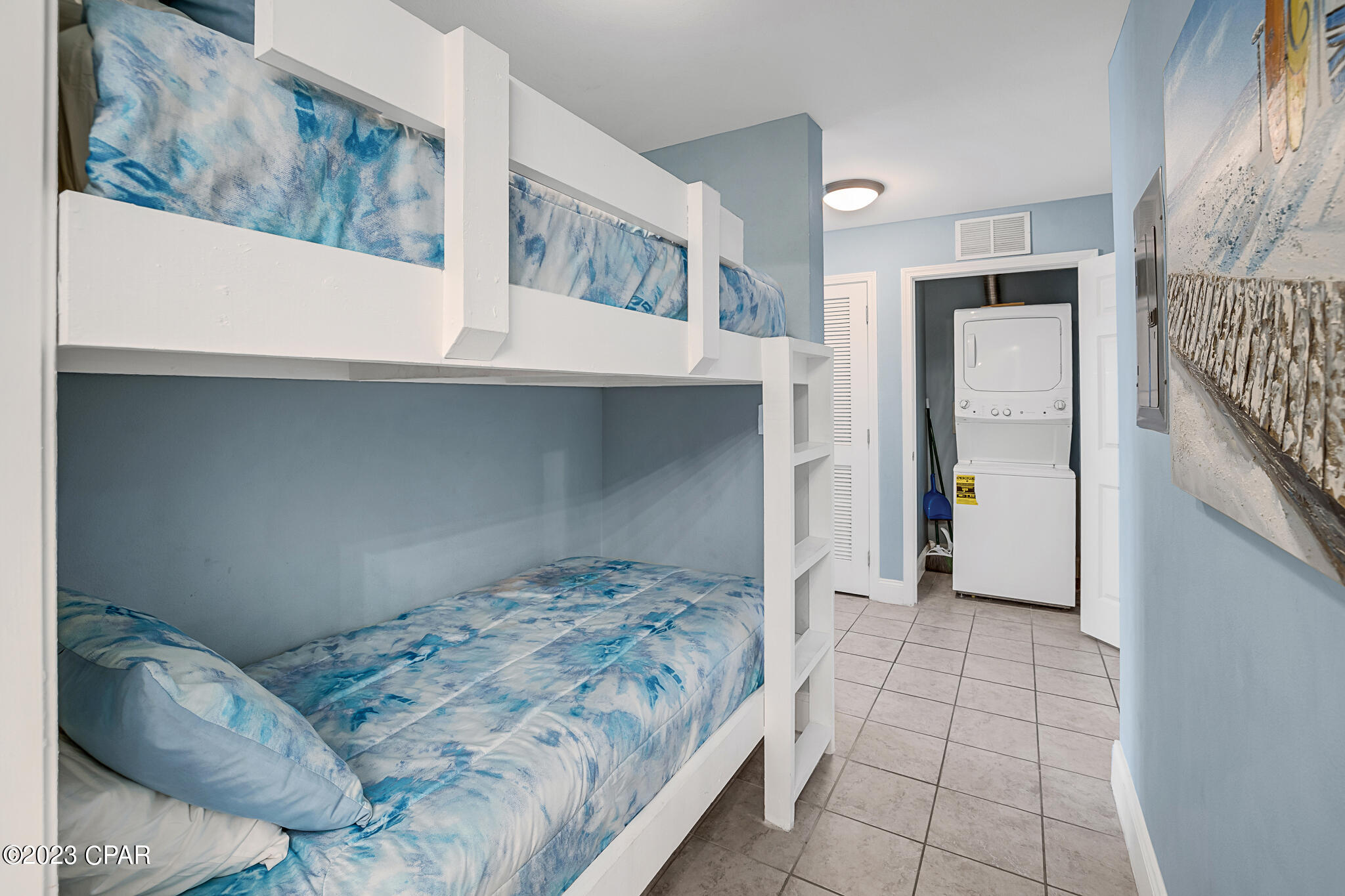 9902 S Thomas Drive 1334