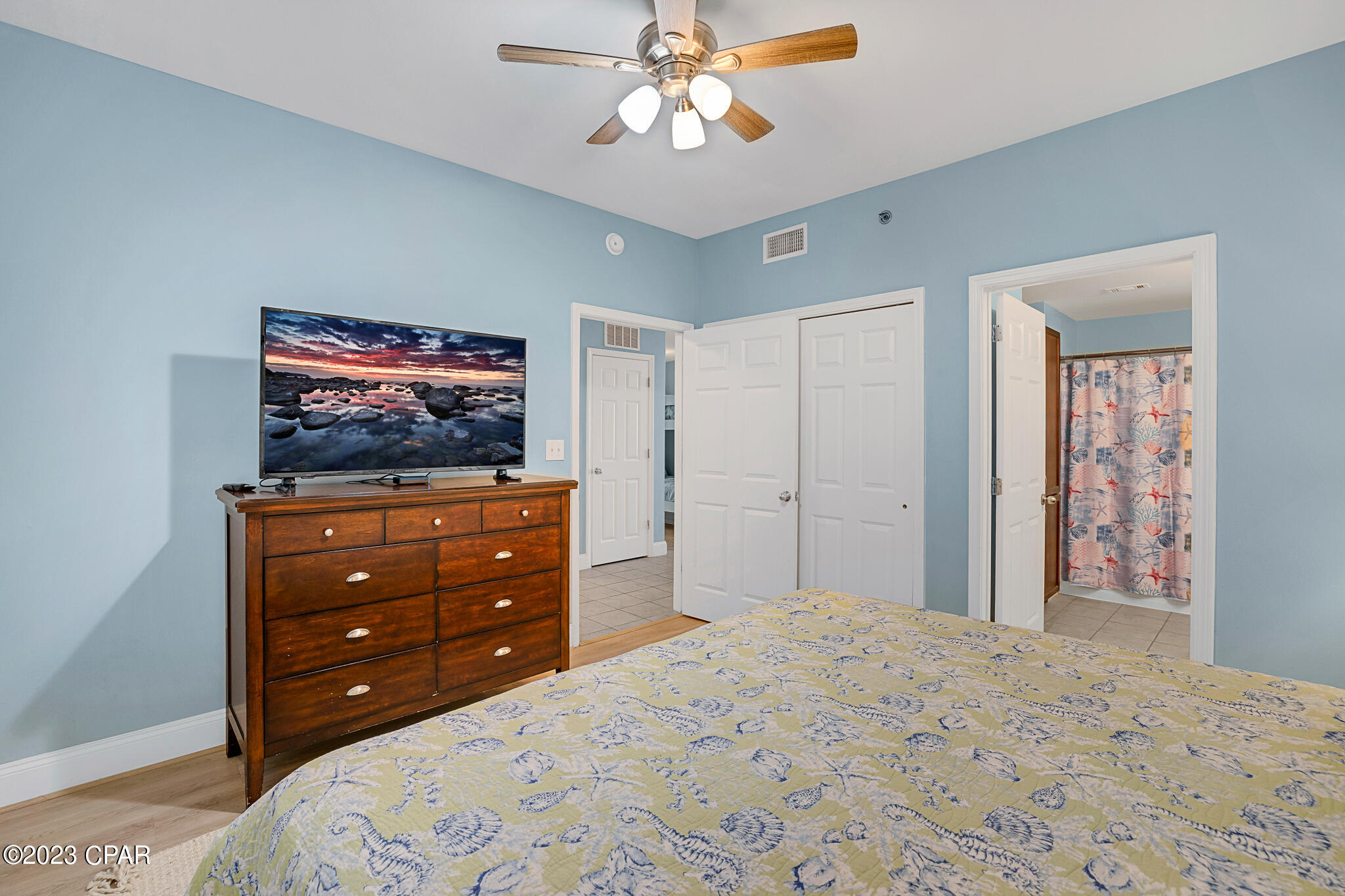 9902 S Thomas Drive 1334