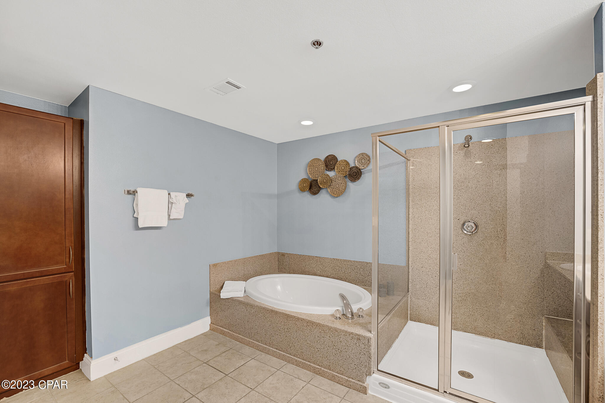 9902 S Thomas Drive 1334