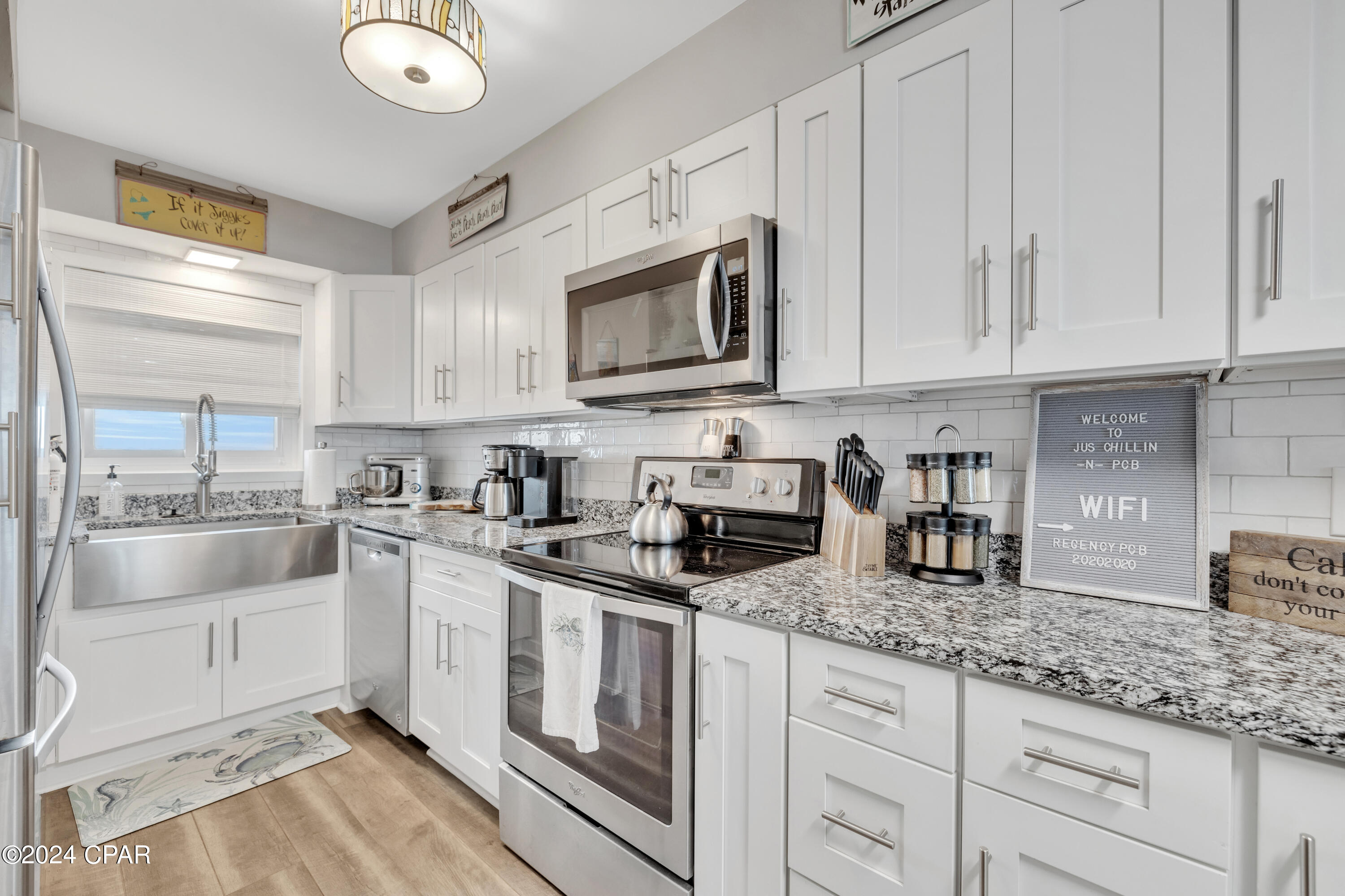 5801 Thomas Drive 818