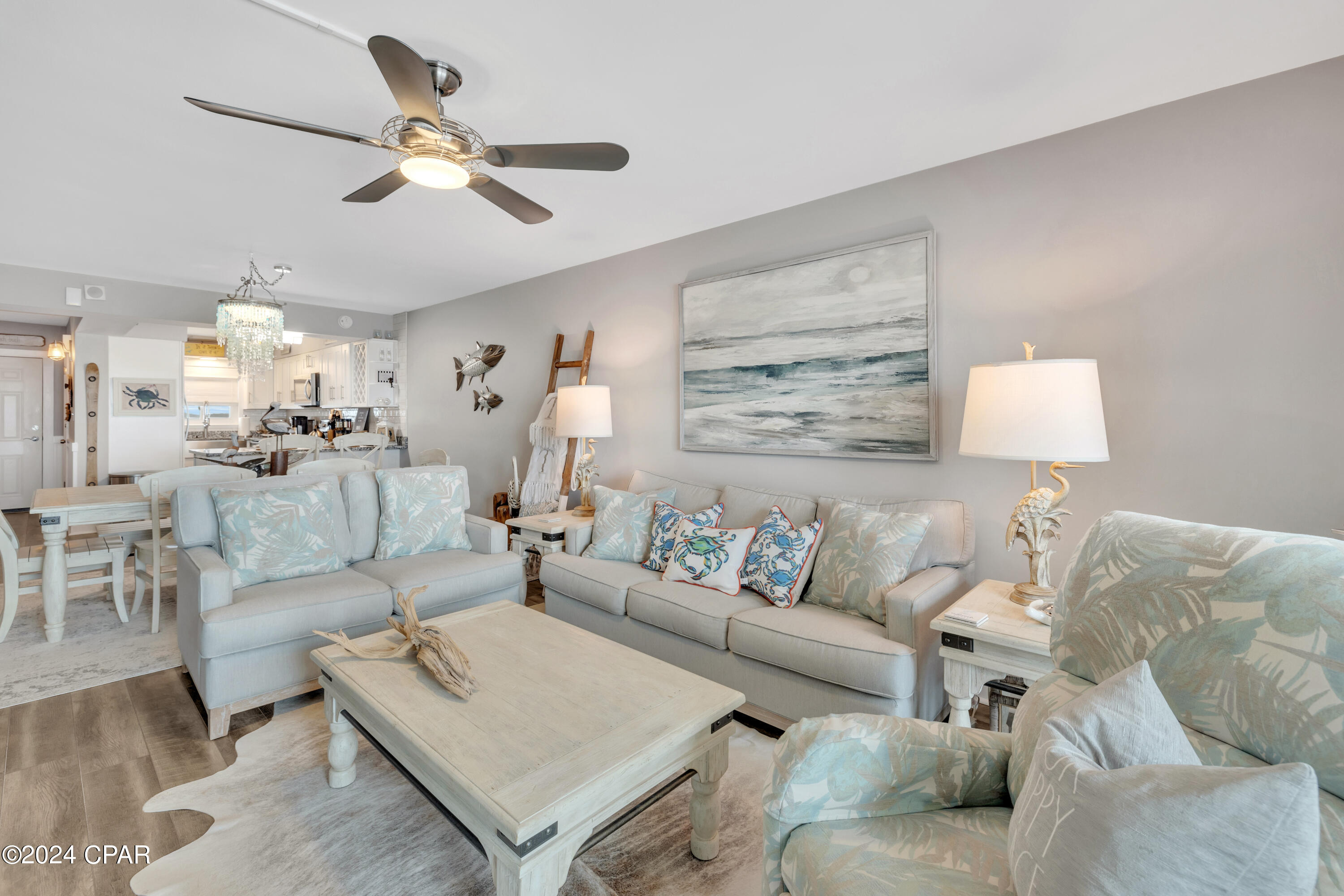 5801 Thomas Drive 818