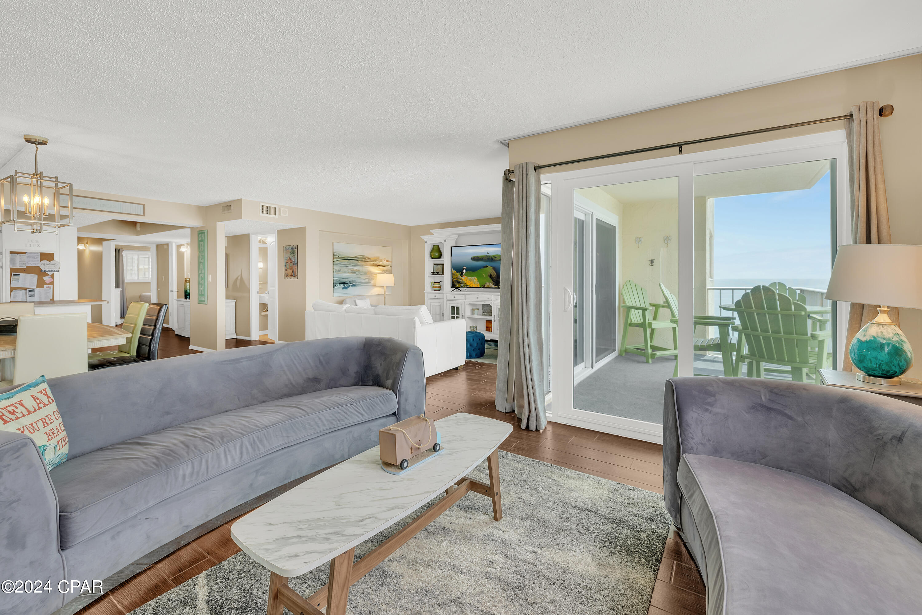 5801 S Thomas Drive 1103