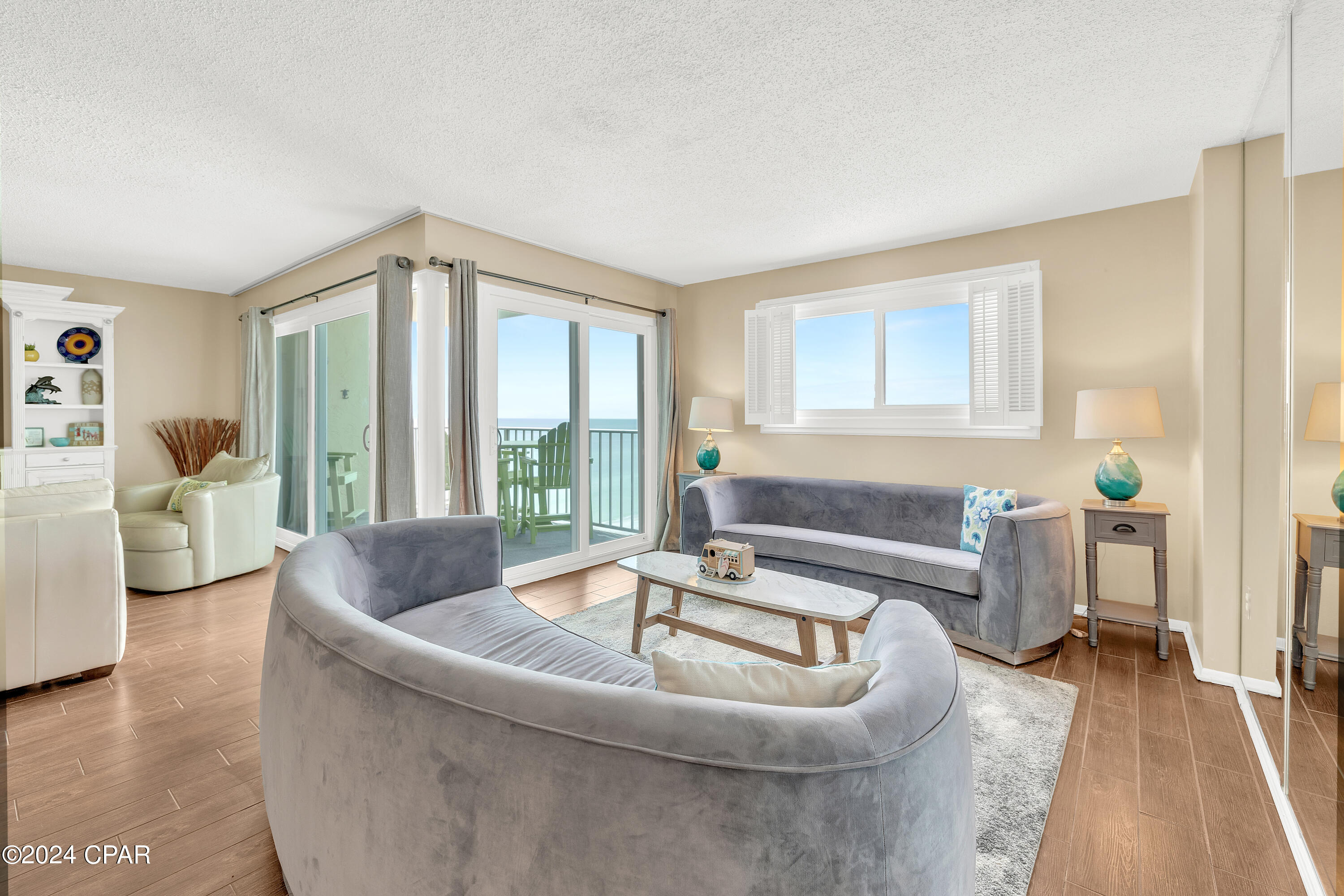 5801 S Thomas Drive 1103