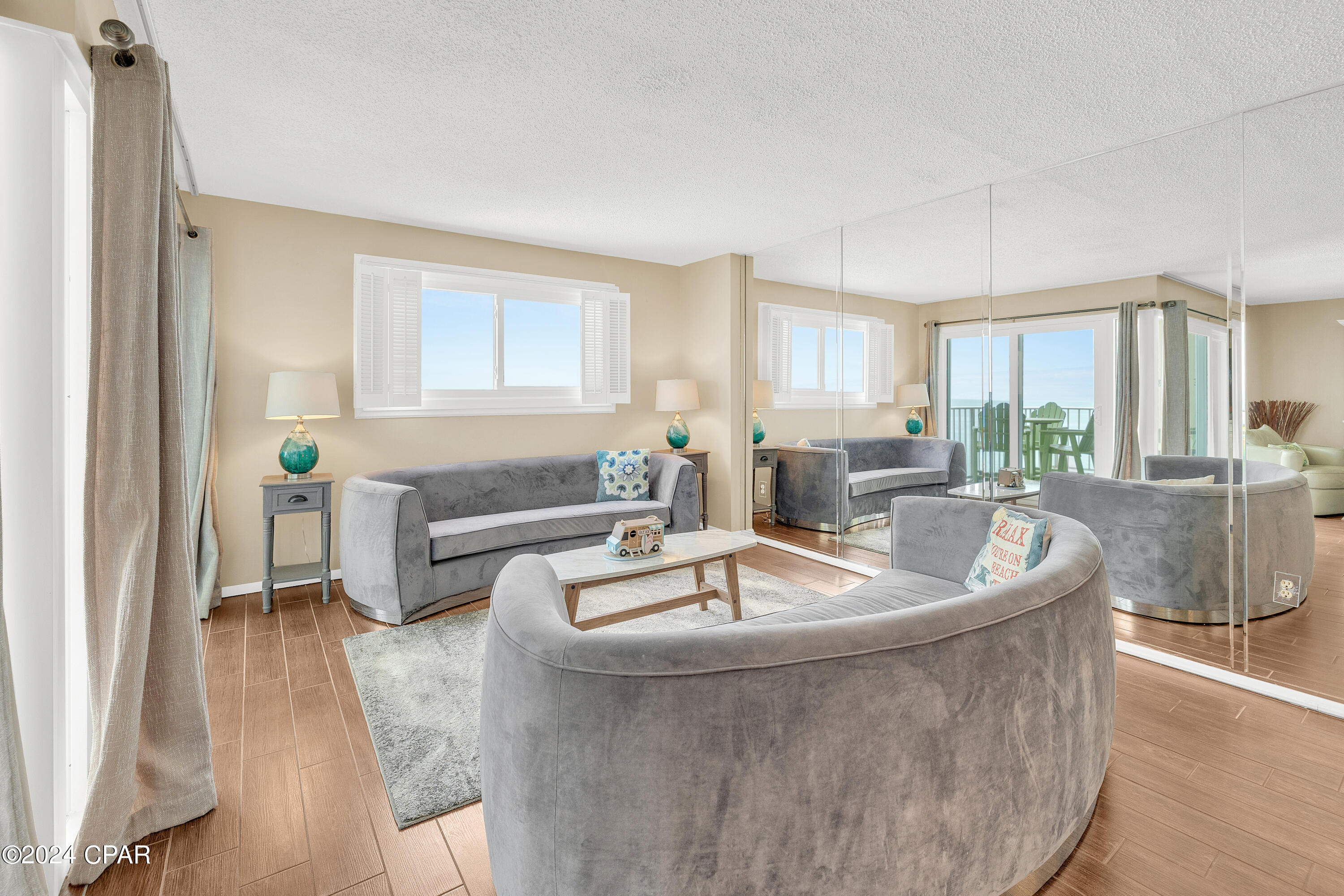 5801 S Thomas Drive 1103