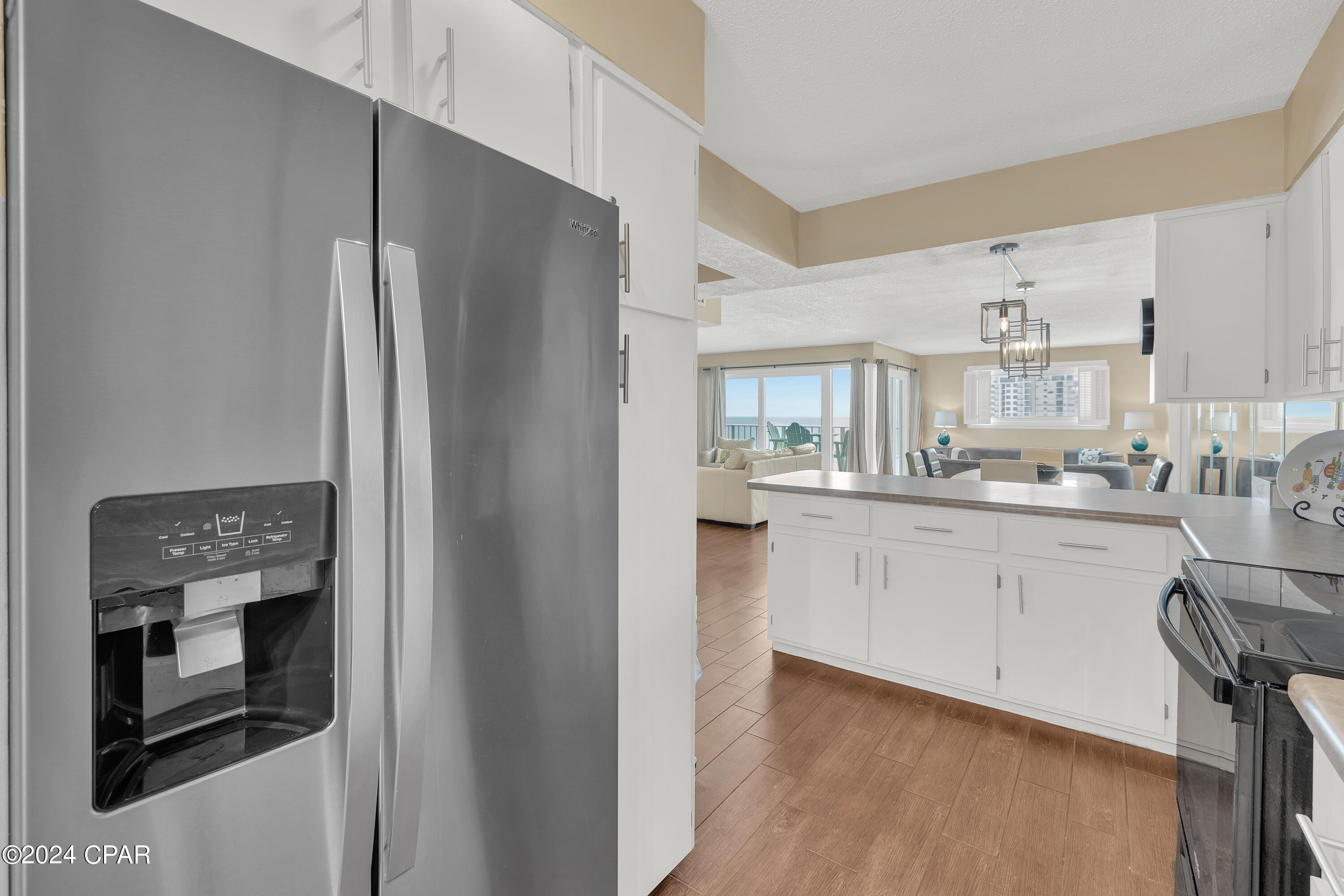 5801 S Thomas Drive 1103