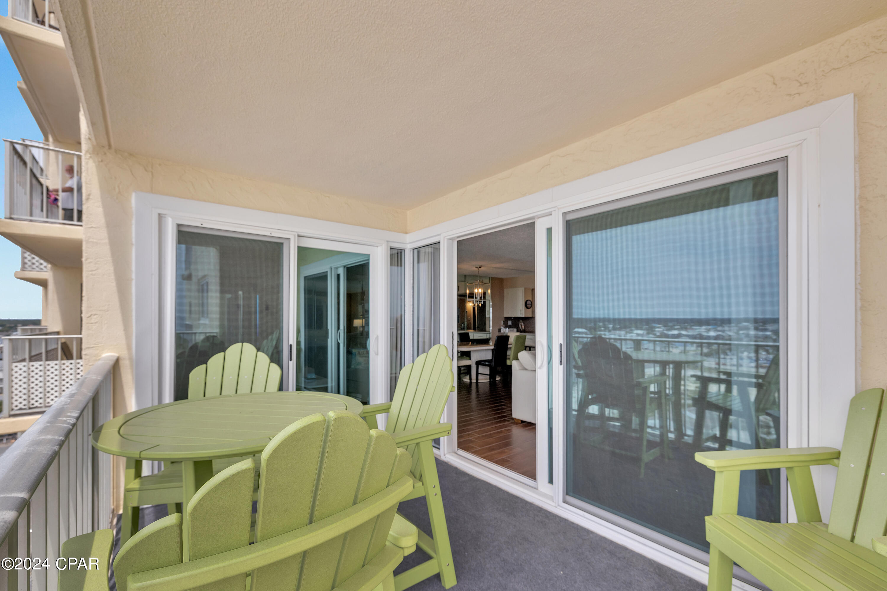 5801 S Thomas Drive 1103