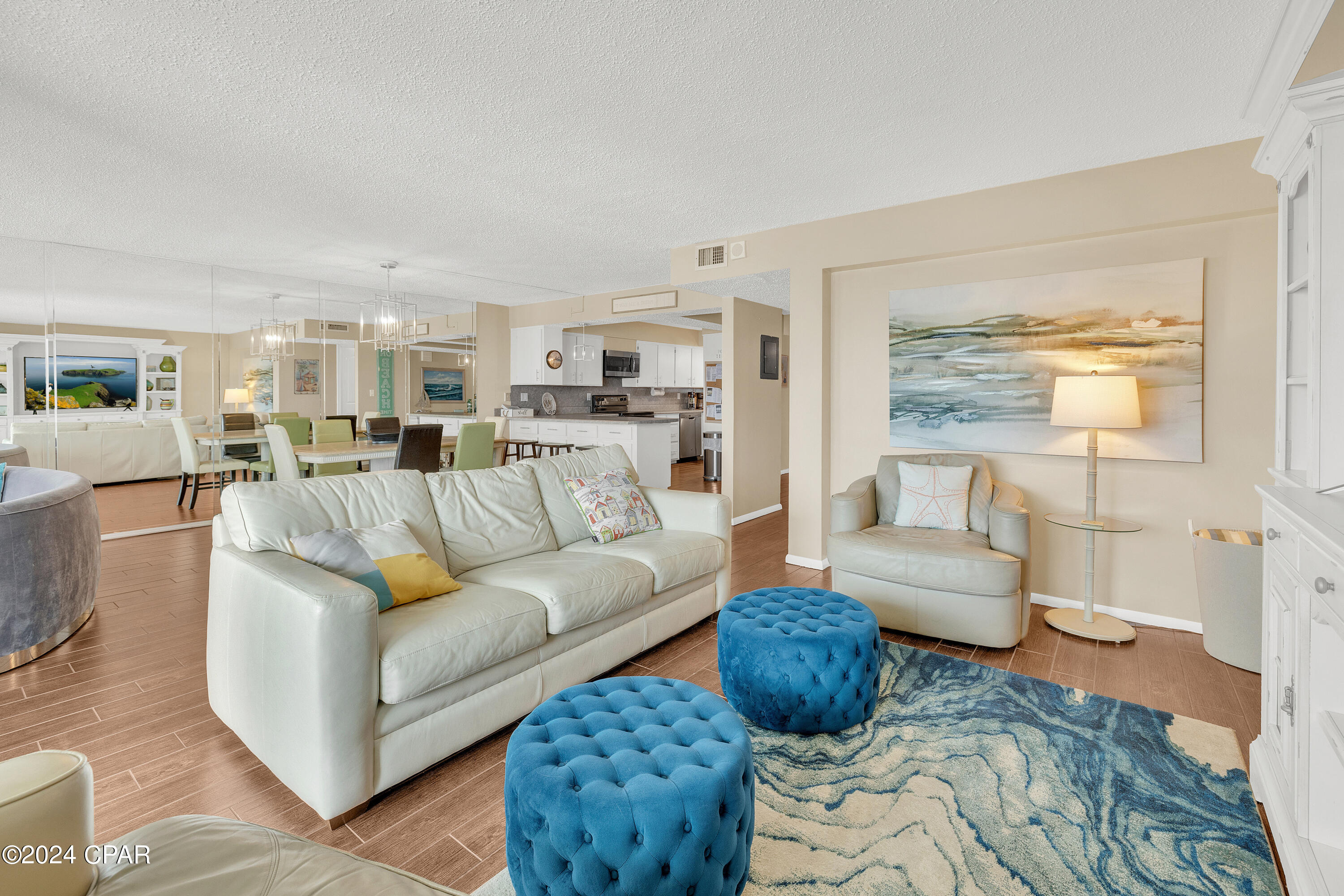 5801 S Thomas Drive 1103