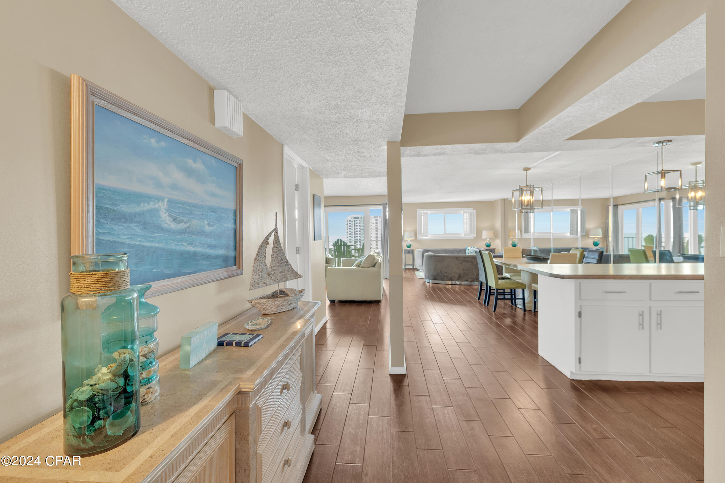 5801 S Thomas Drive 1103