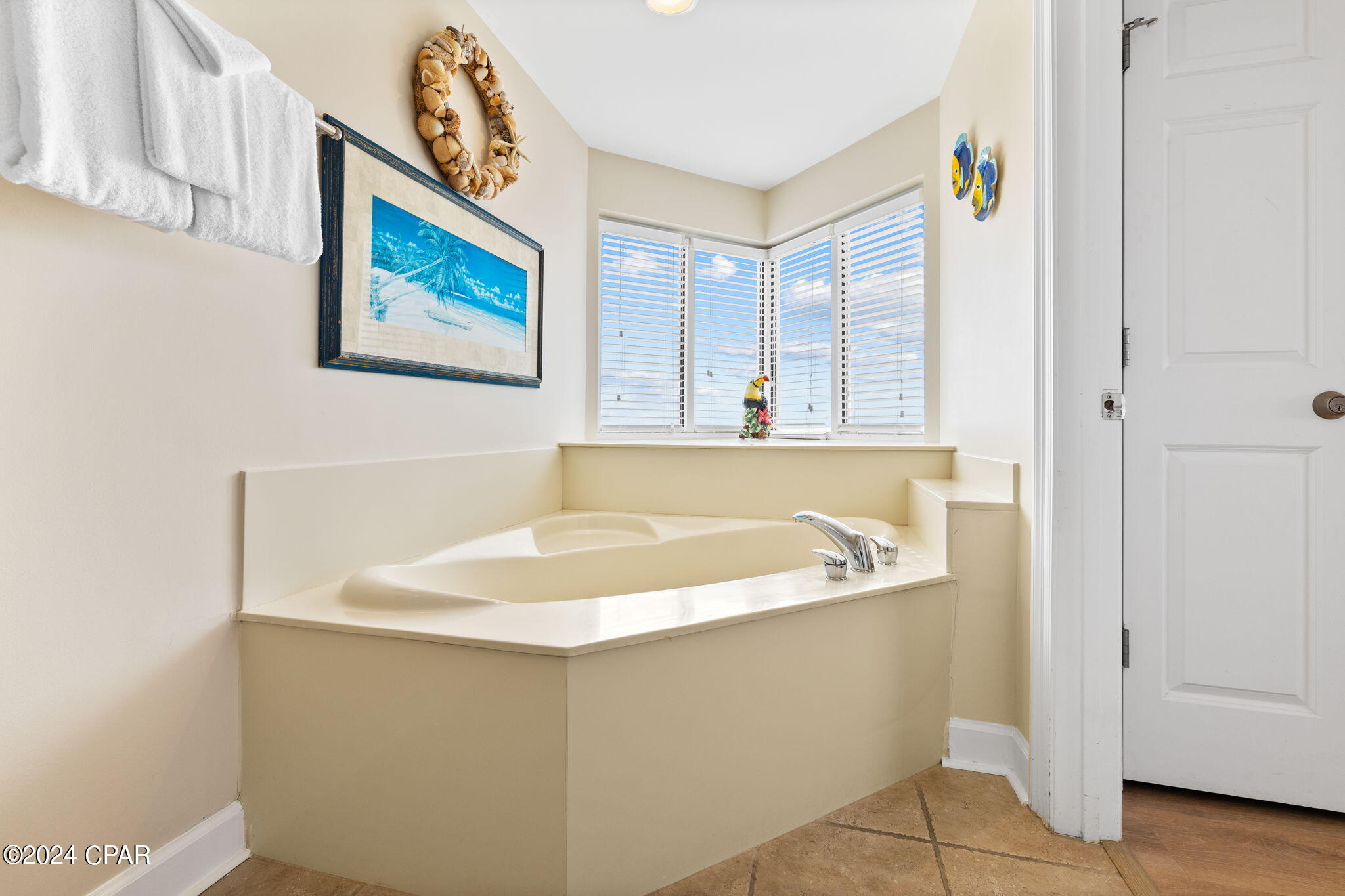 9450 S Thomas Drive 1601