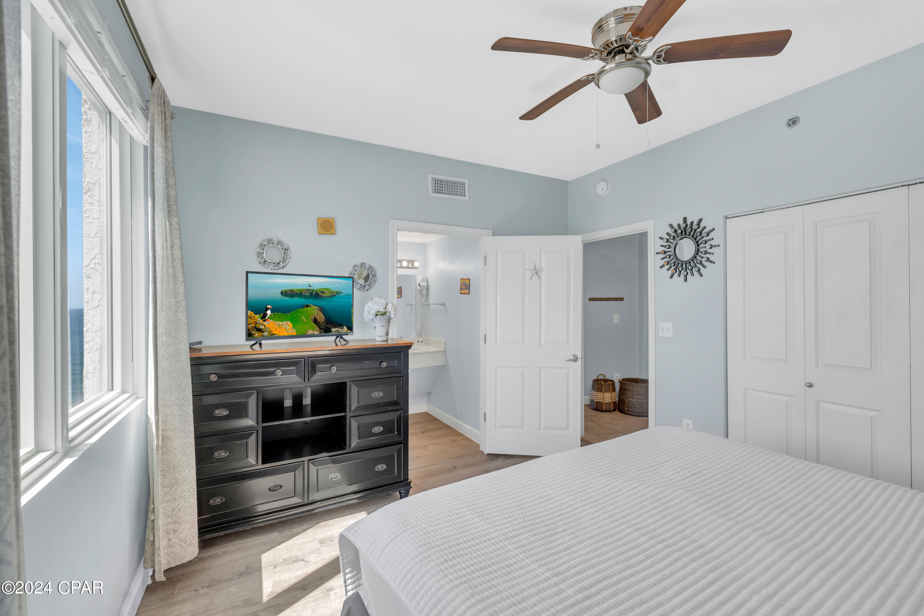 9900 S Thomas Drive 1831