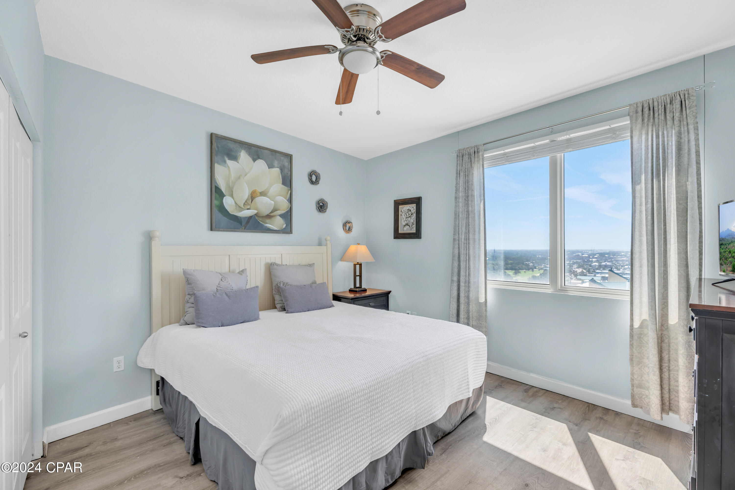 9900 S Thomas Drive 1831