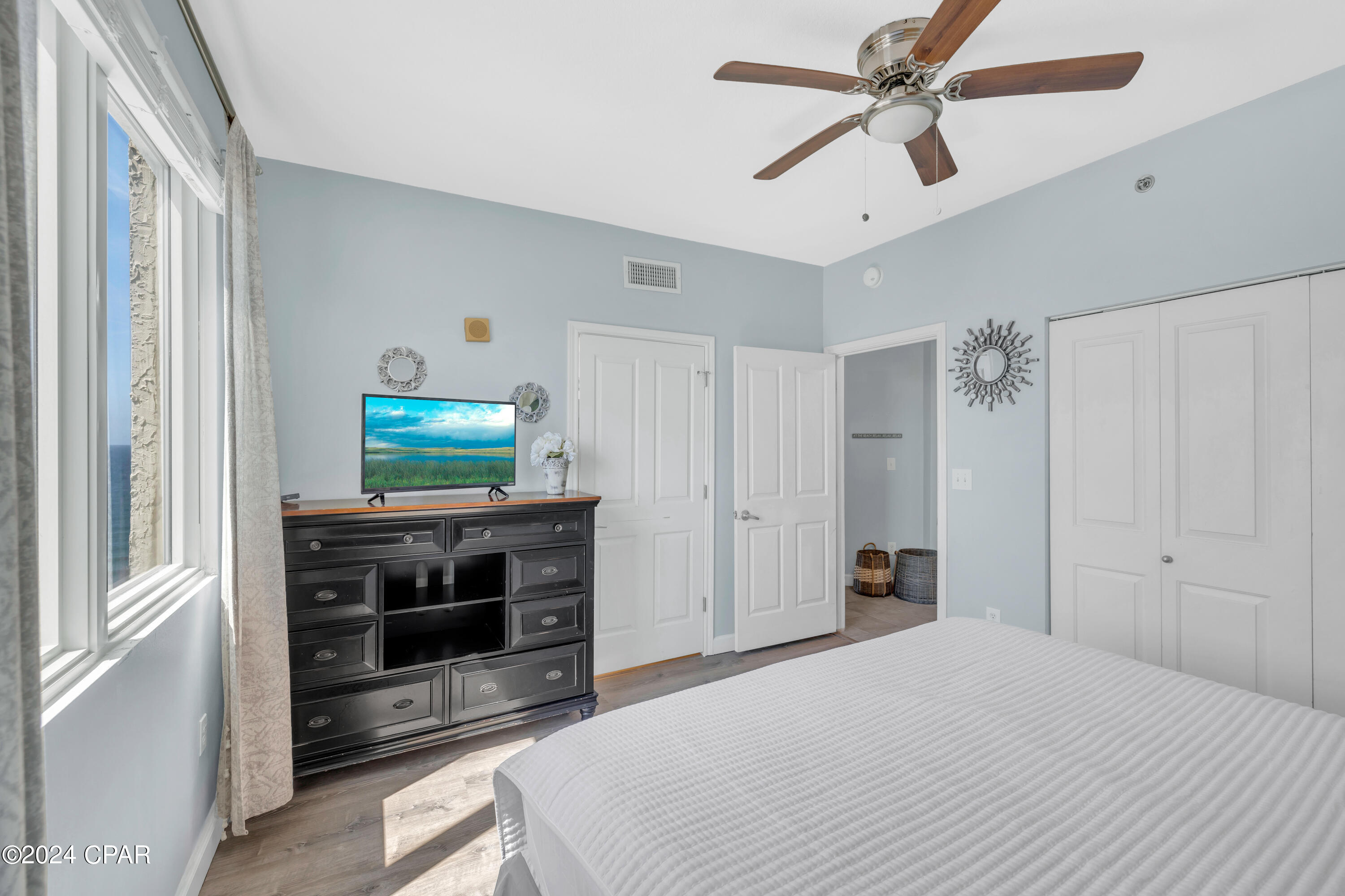 9900 S Thomas Drive 1831