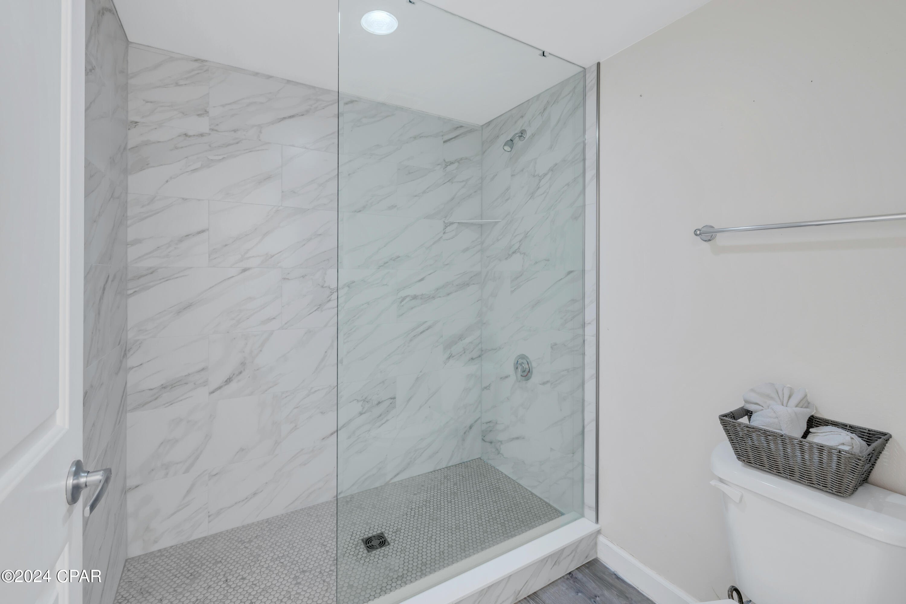 9900 S Thomas Drive 1831