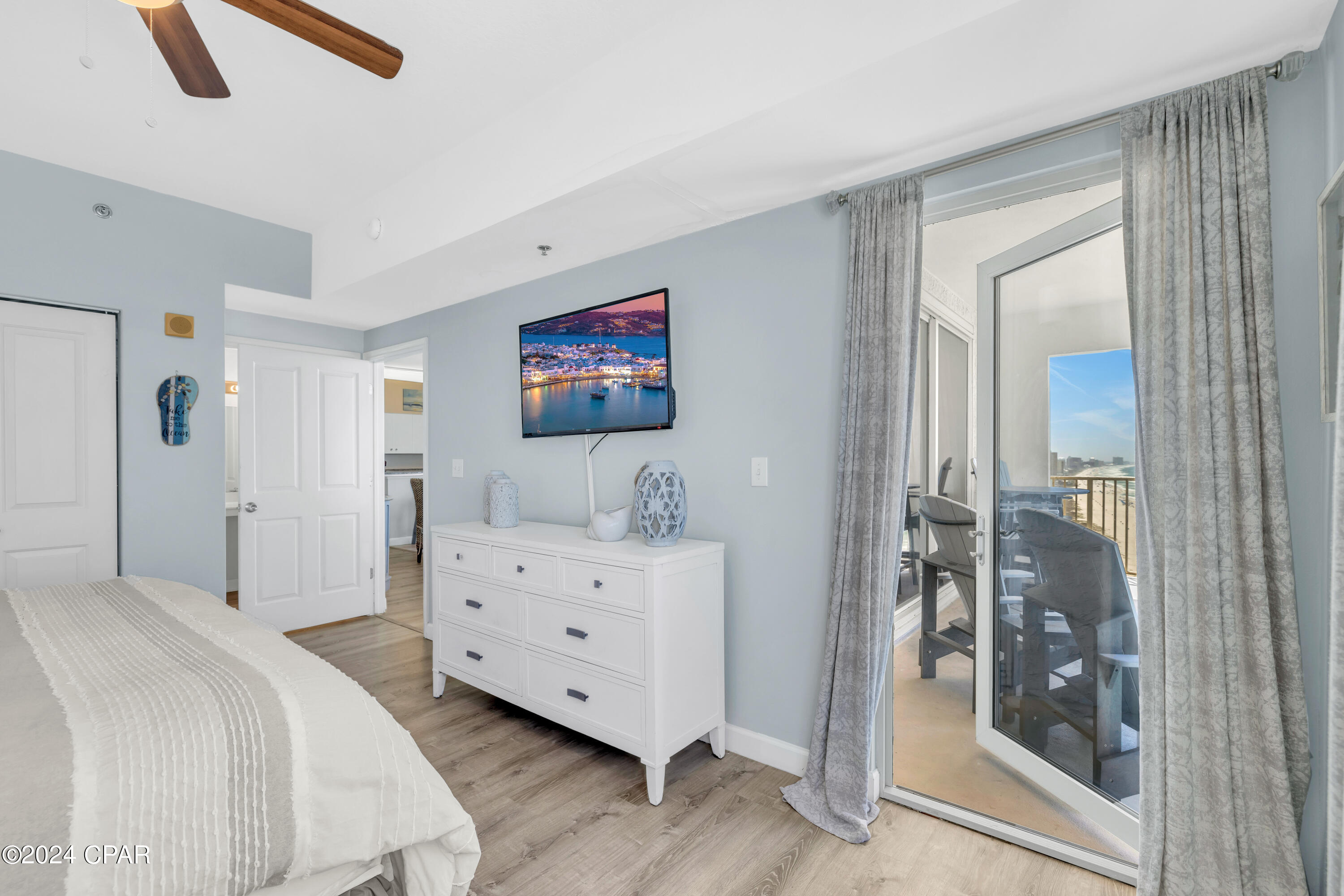 9900 S Thomas Drive 1831