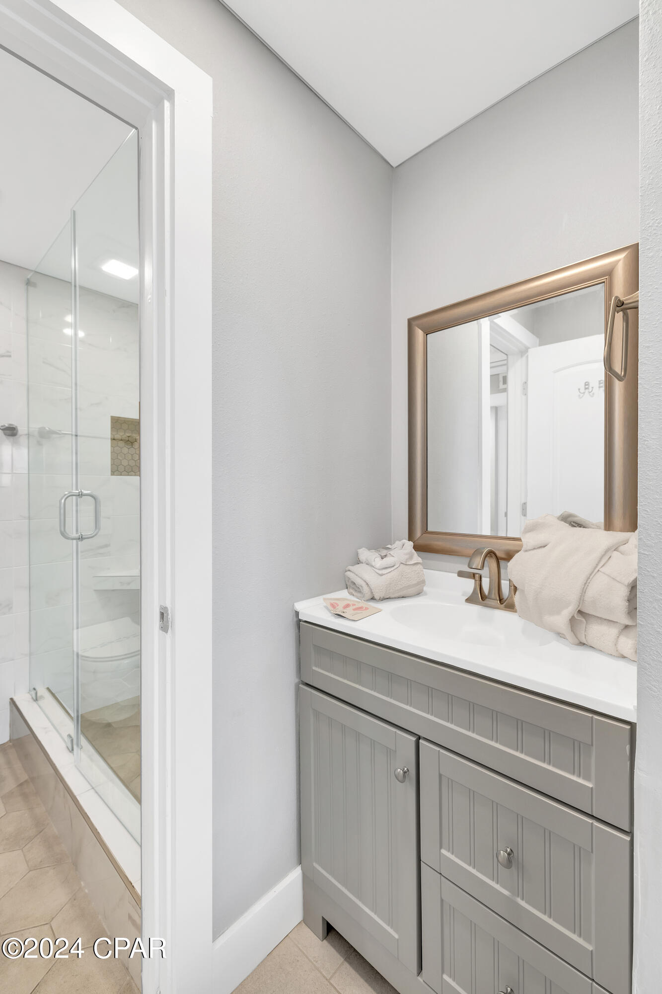 8743 Thomas Drive 1122