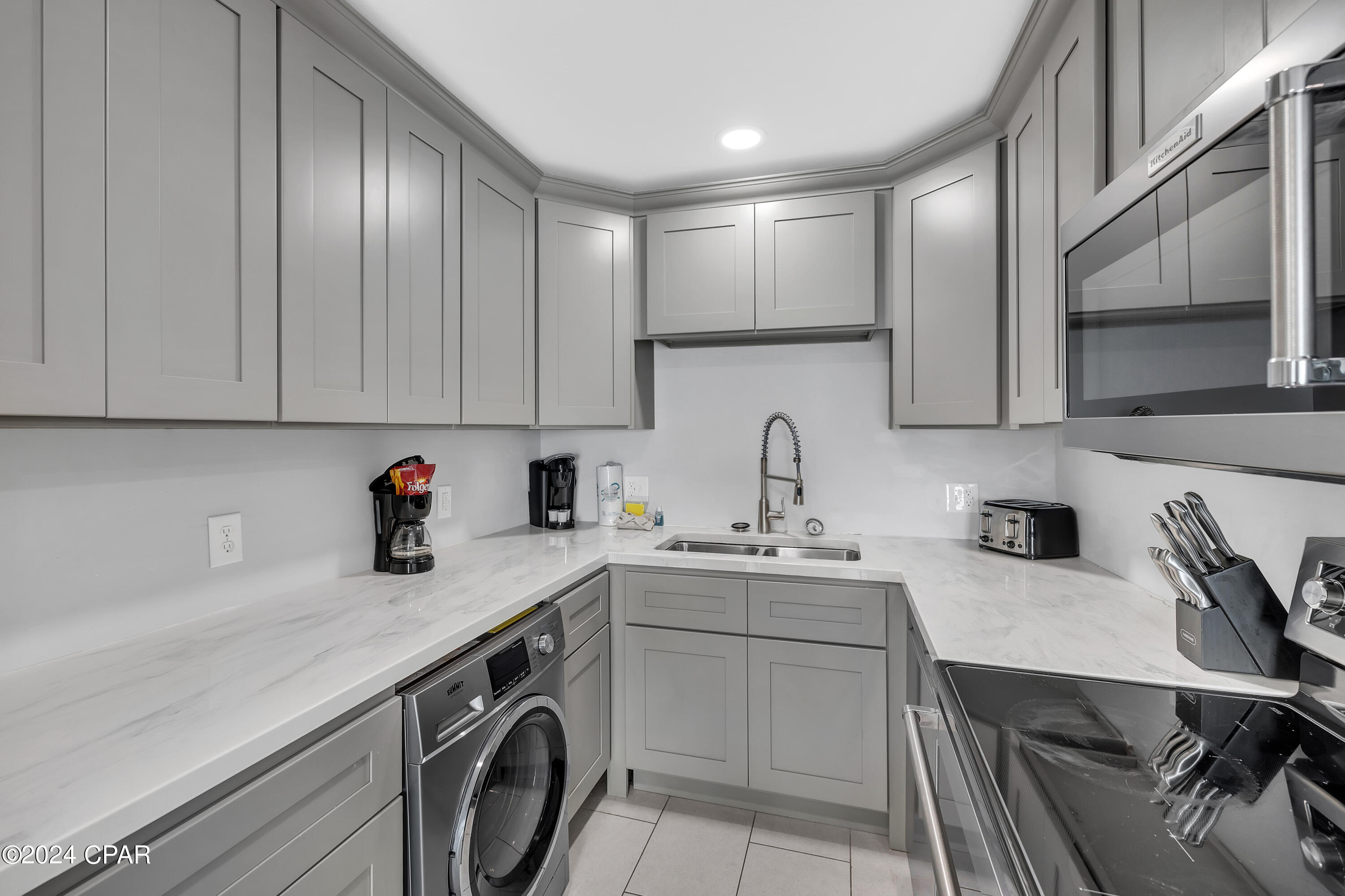 8743 Thomas Drive 1122